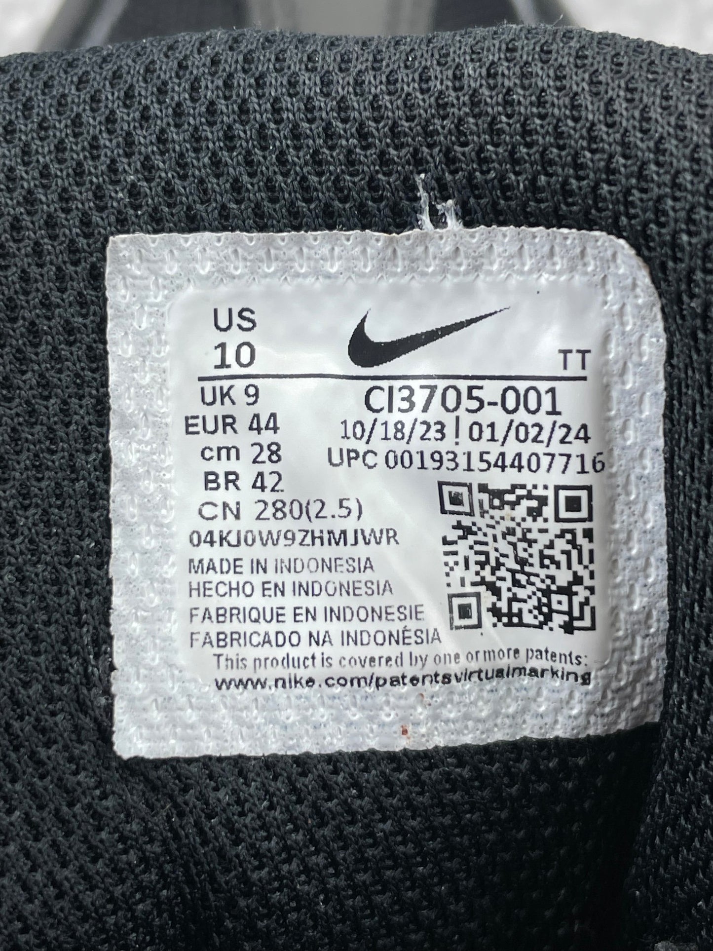 Nike Air Max 95 Essential Triple Black — buty sportowe męskie w bardzo dobrym stanie rozmiar 44, opcjonalne zdjęcie 2