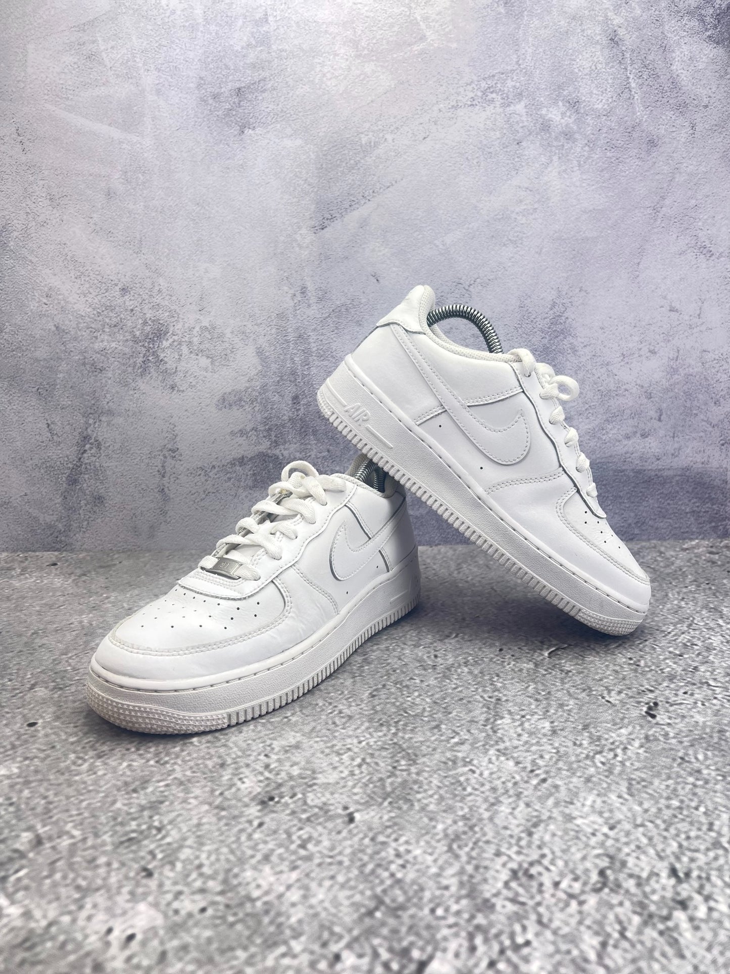 Nike Air Force 1 Low (38.5) - sneakilystore