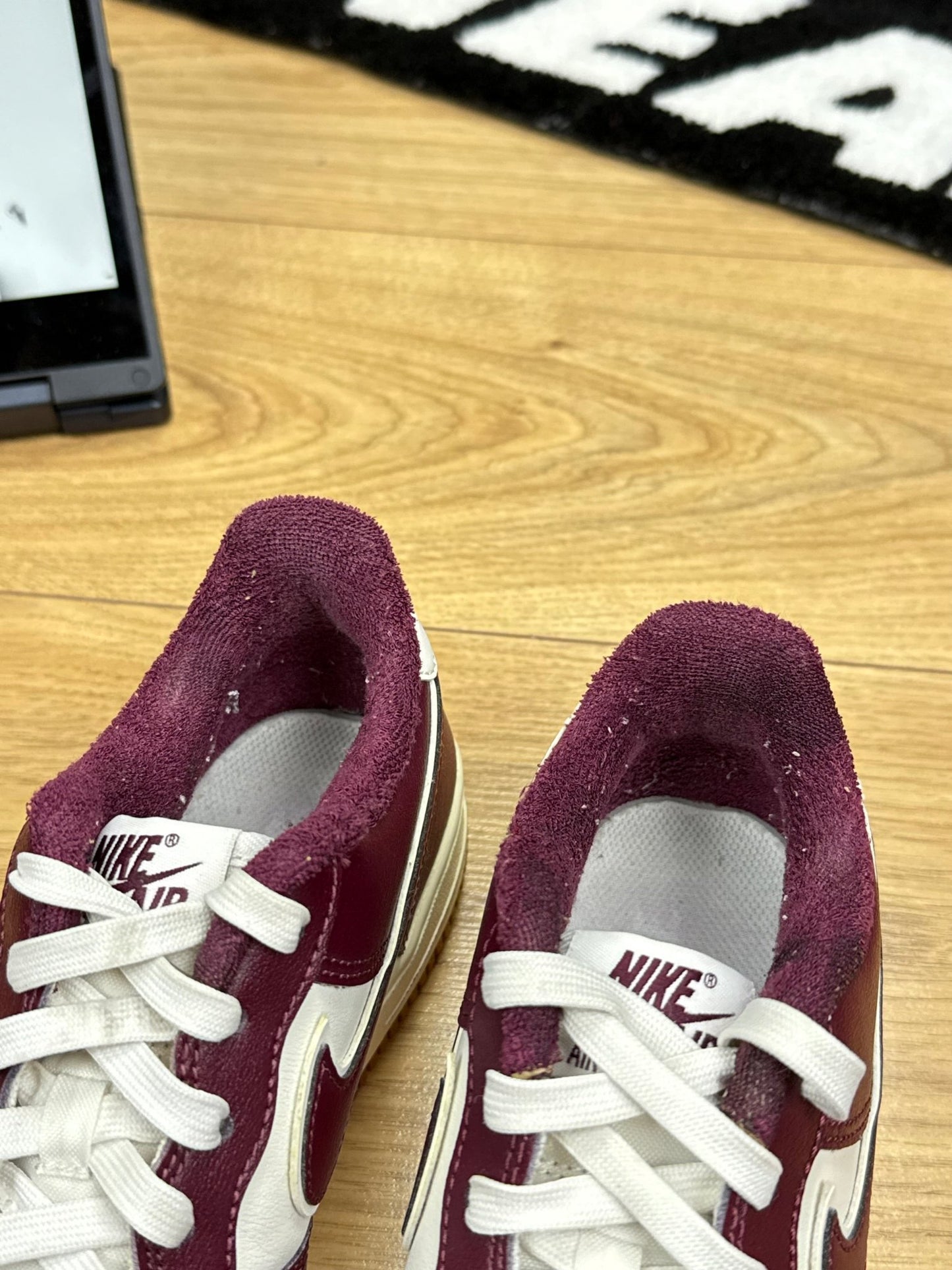 Nike Air Force 1 Low (37.5)