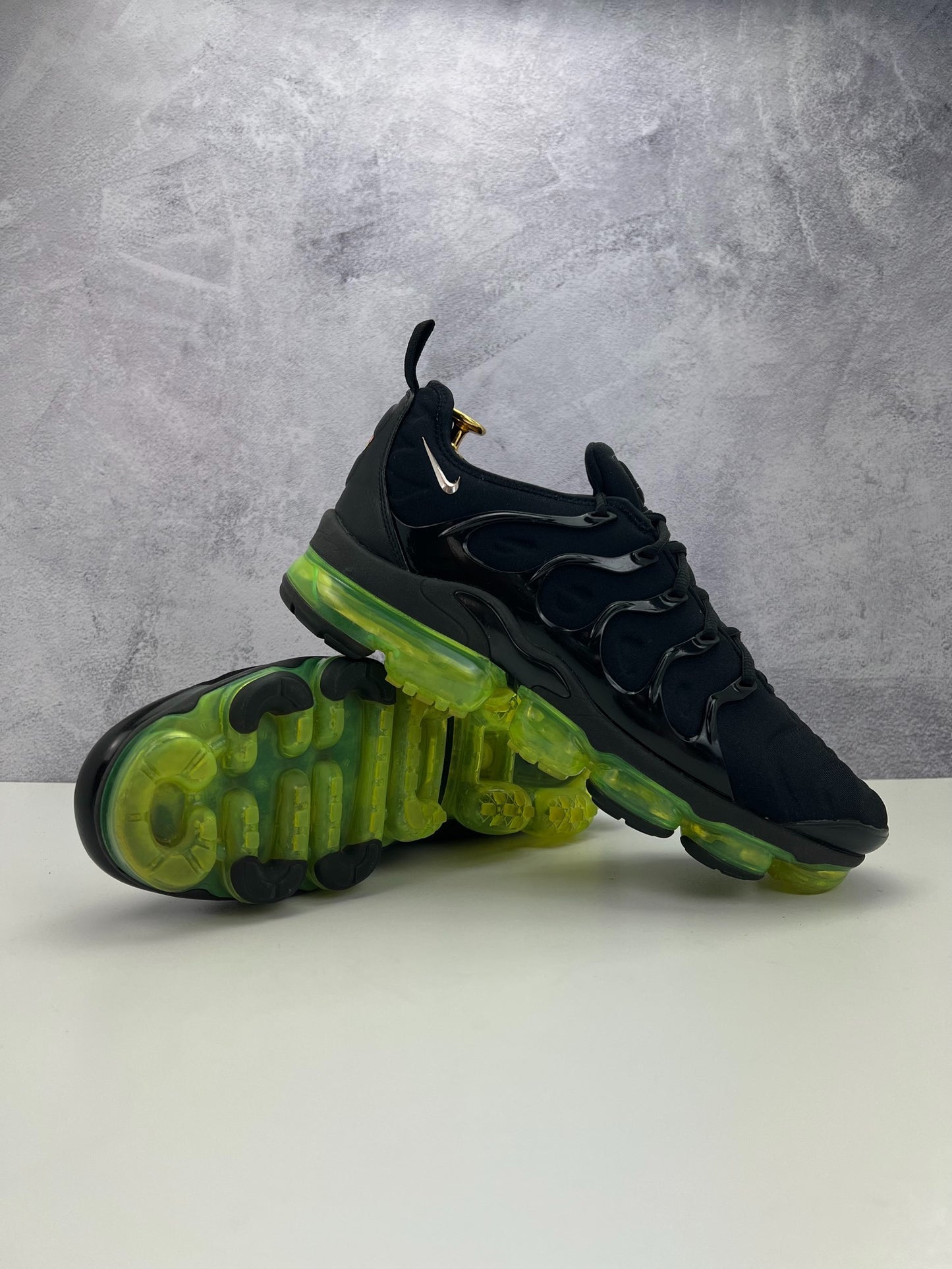 Nike Air Vapormax Plus (44) - sneakilystore