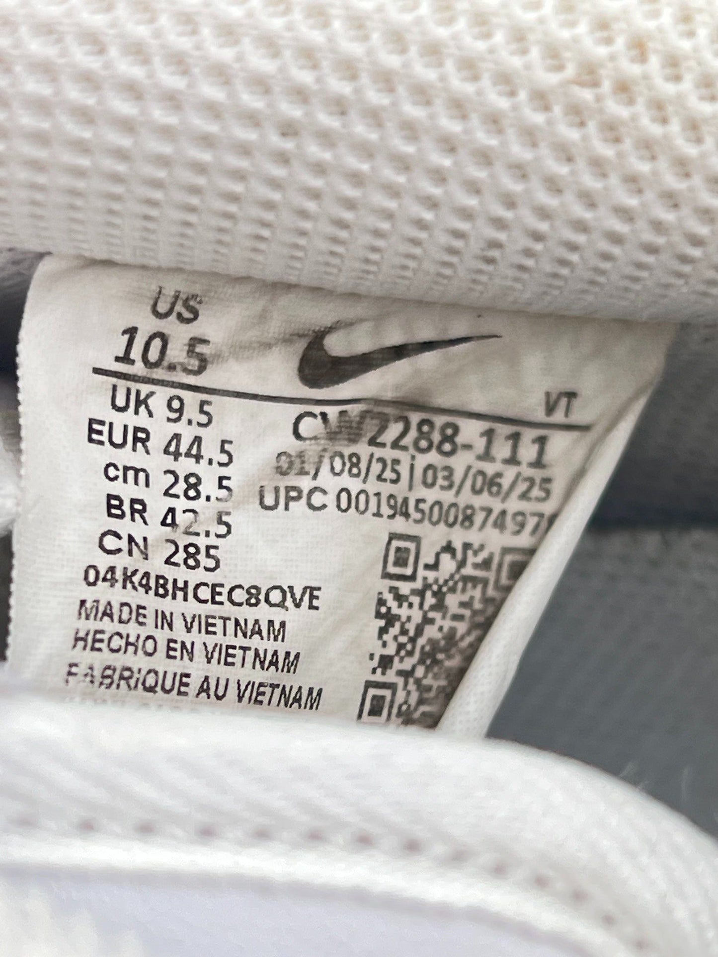 Nike Air Force 1 Low Triple White — buty sportowe męskie w bardzo dobrym stanie rozmiar 44.5, opcjonalne zdjęcie 1
