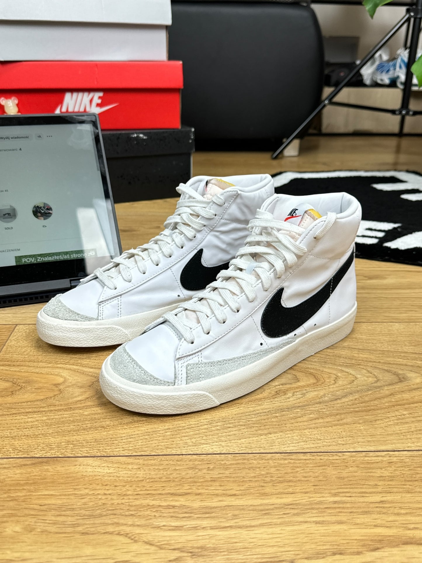 Nike Blazer Mid 77 (41)