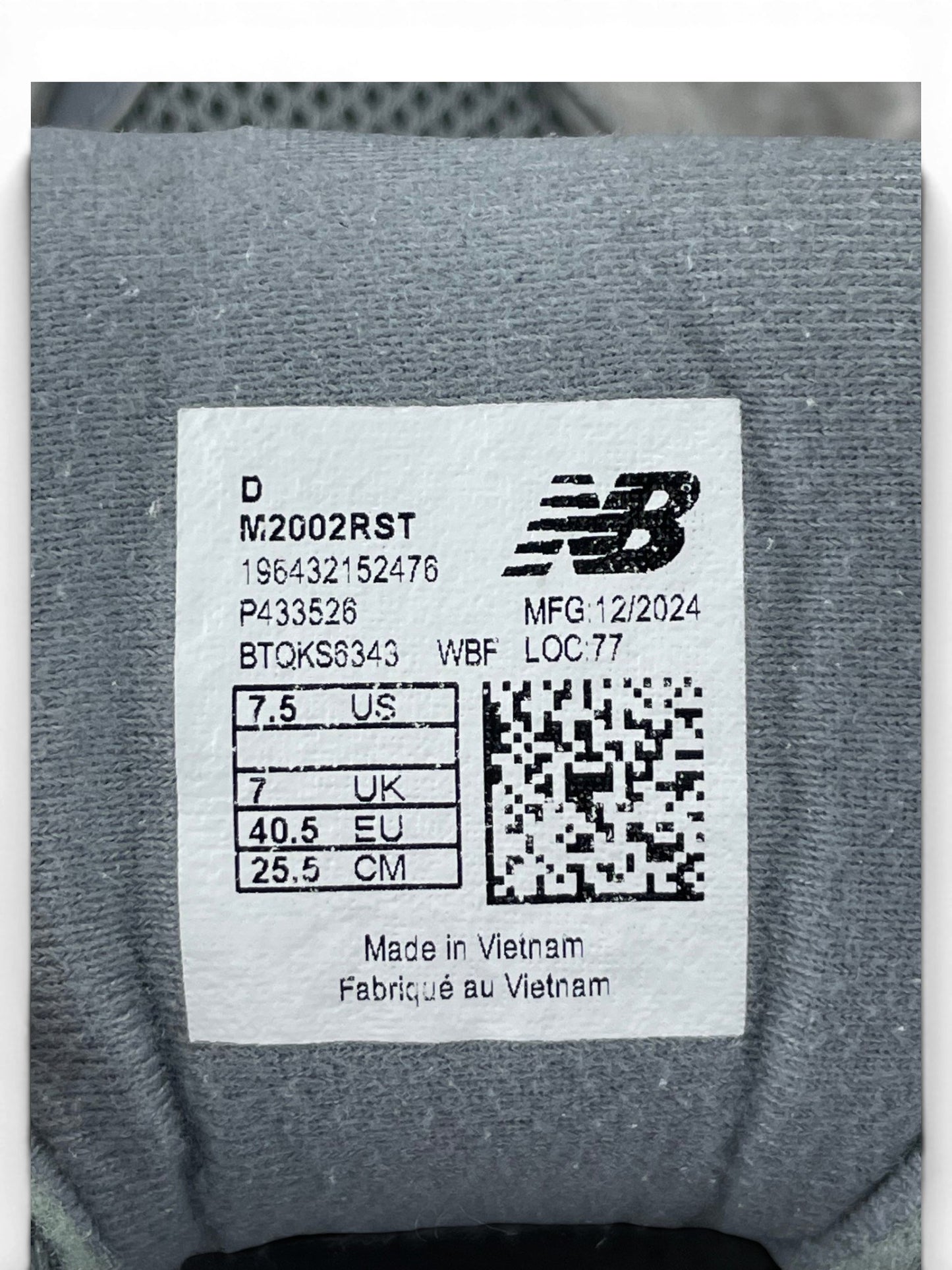 New Balance 2002R — buty sportowe damskie w bardzo dobrym stanie rozmiar 40.5, opcjonalne zdjęcie 2