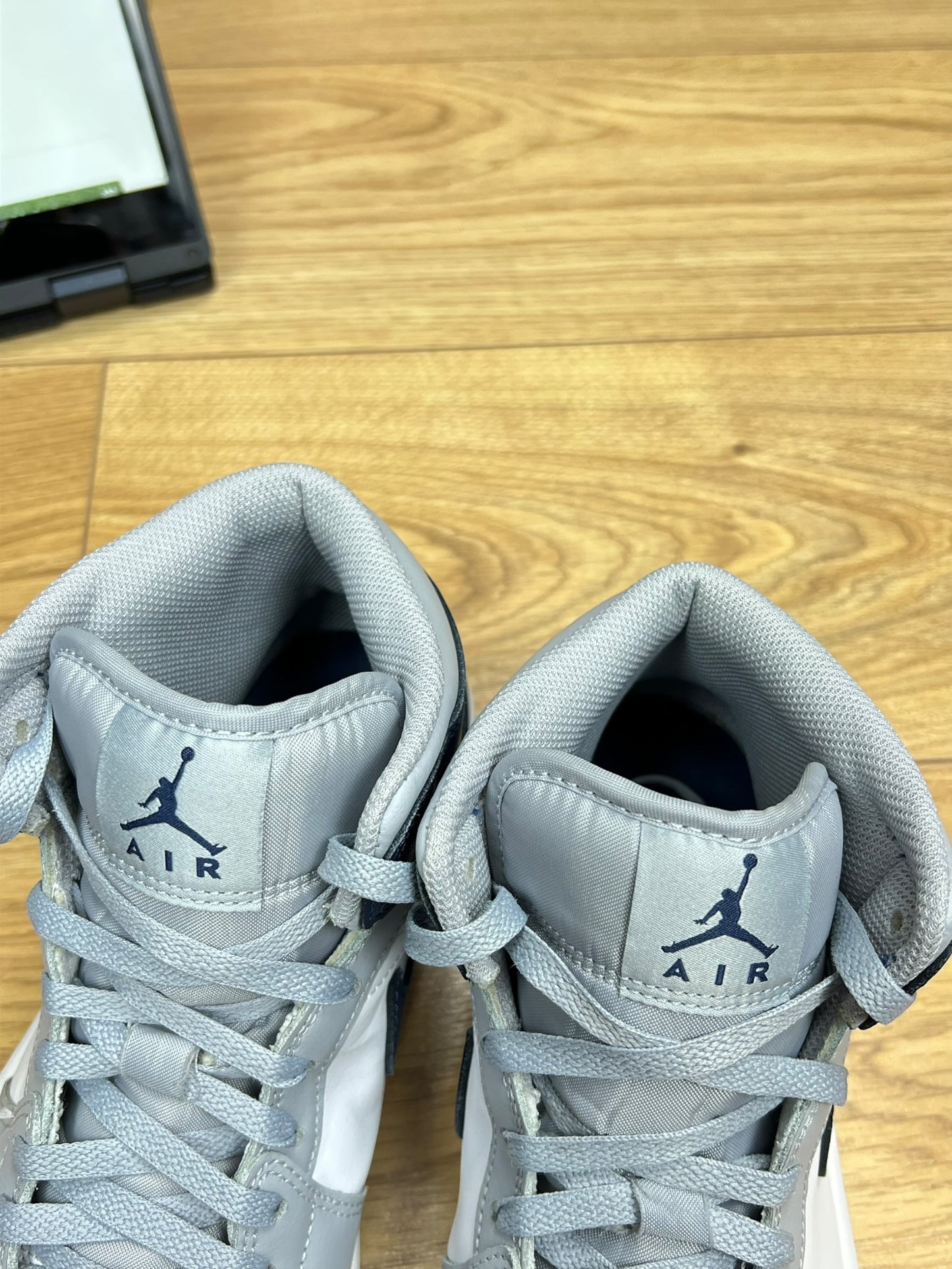 Nike Air Jordan 1 Mid (43)