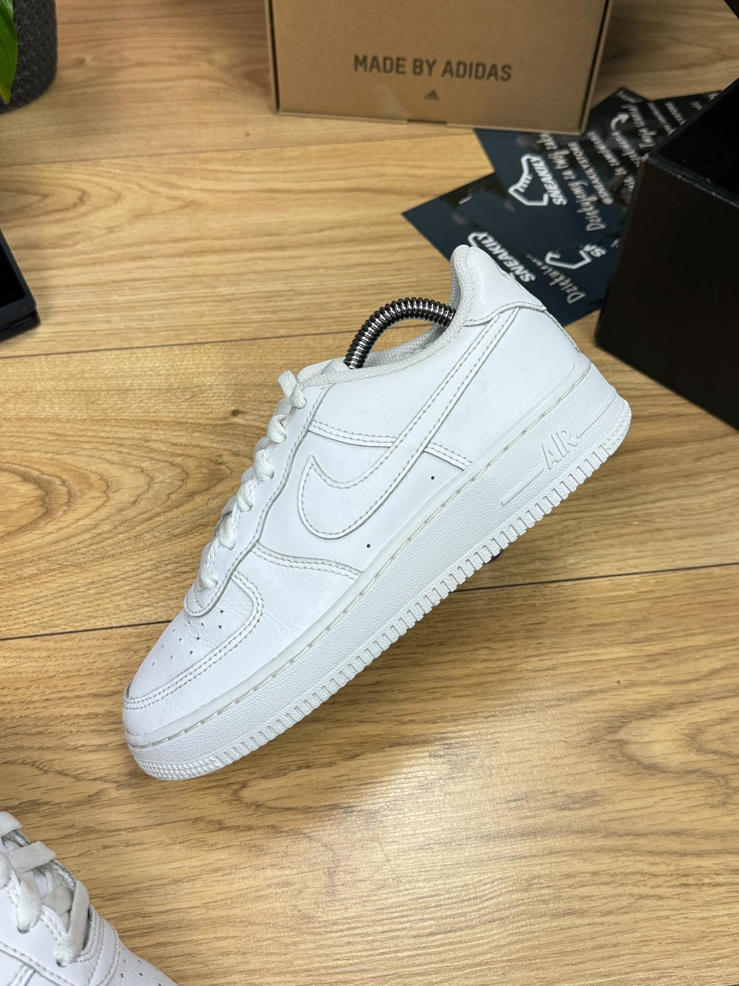 Nike Air Force 1 Low (37.5)