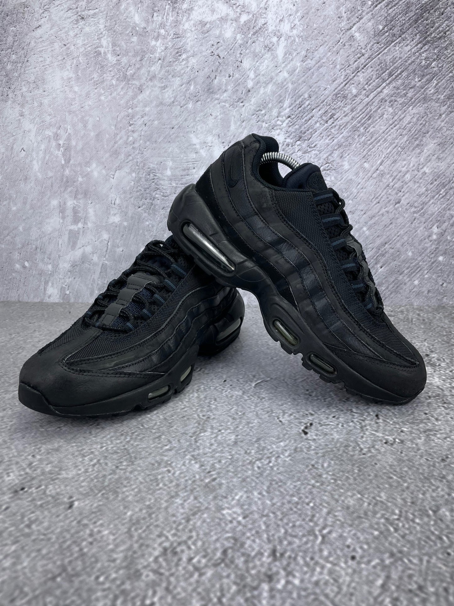 Nike Air Max Plus III Hyper Blue - buty sportowe, para butów, widok z boku na tle studyjnym