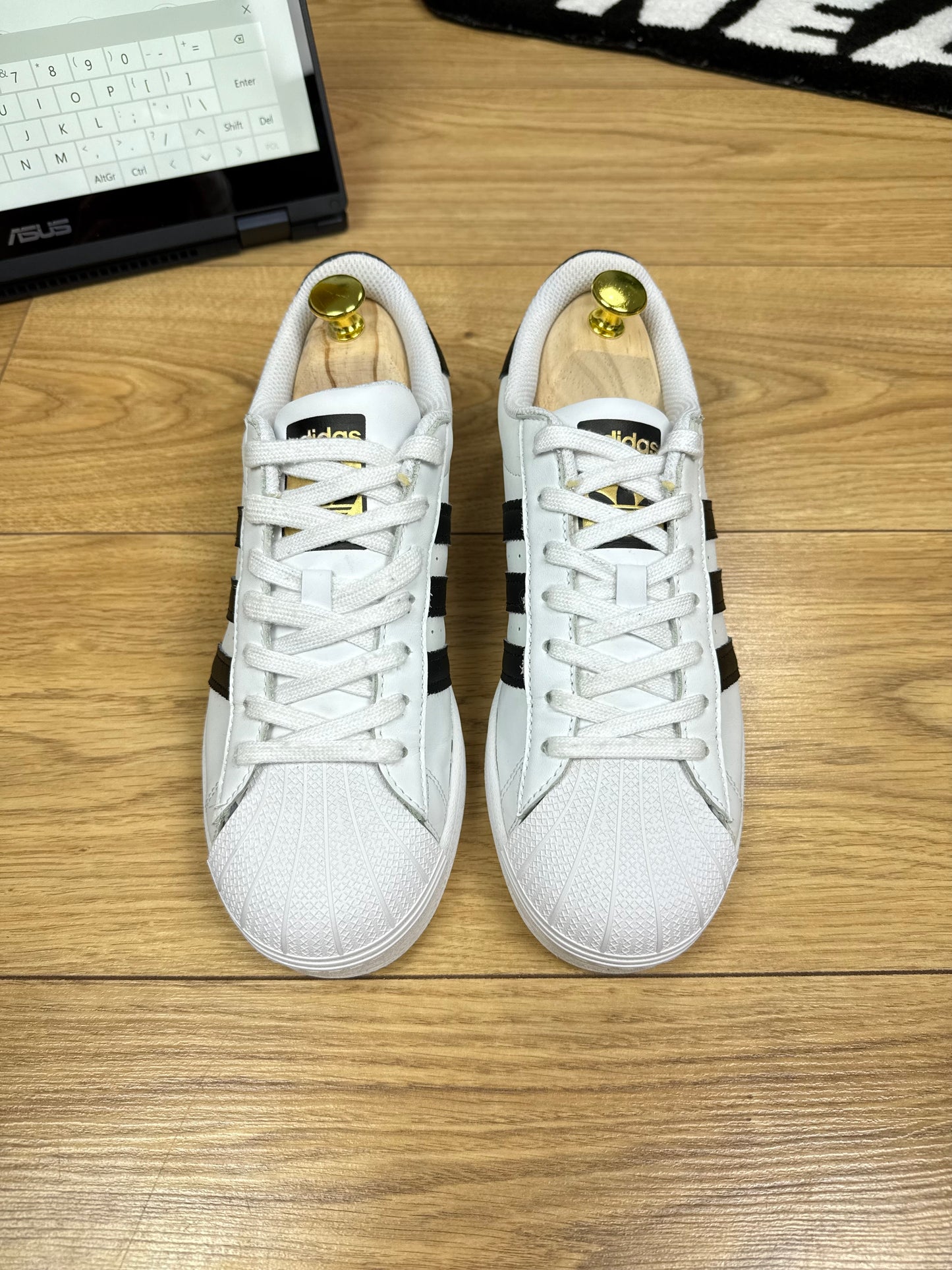 Adidas Superstar (40)