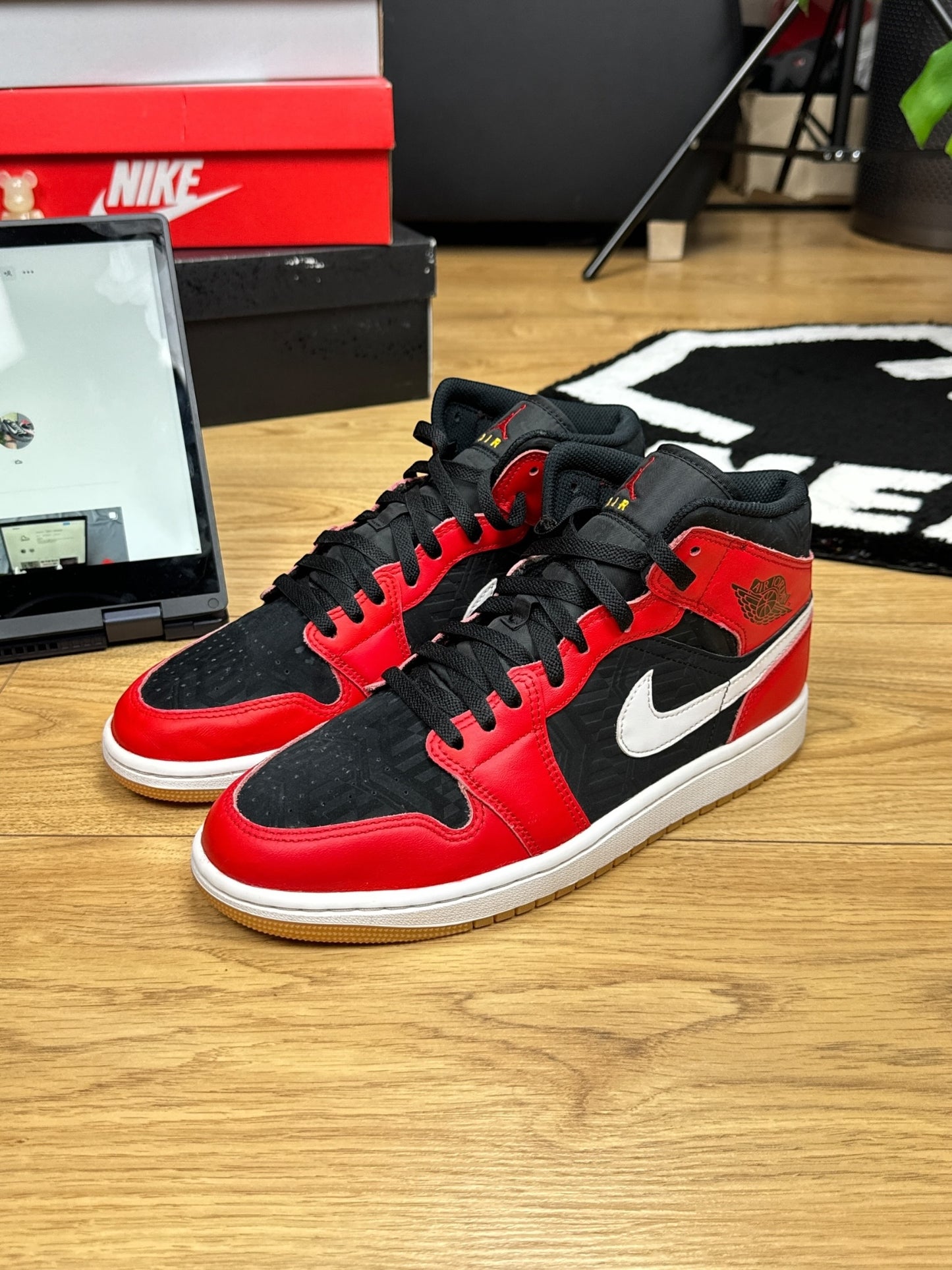 Nike Air Jordan 1 Mid (43)