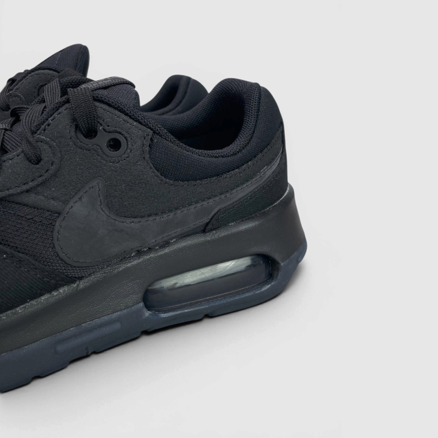 Nike Air Max Motif GS — buty sportowe damskie nowe rozmiar 35.5, detal