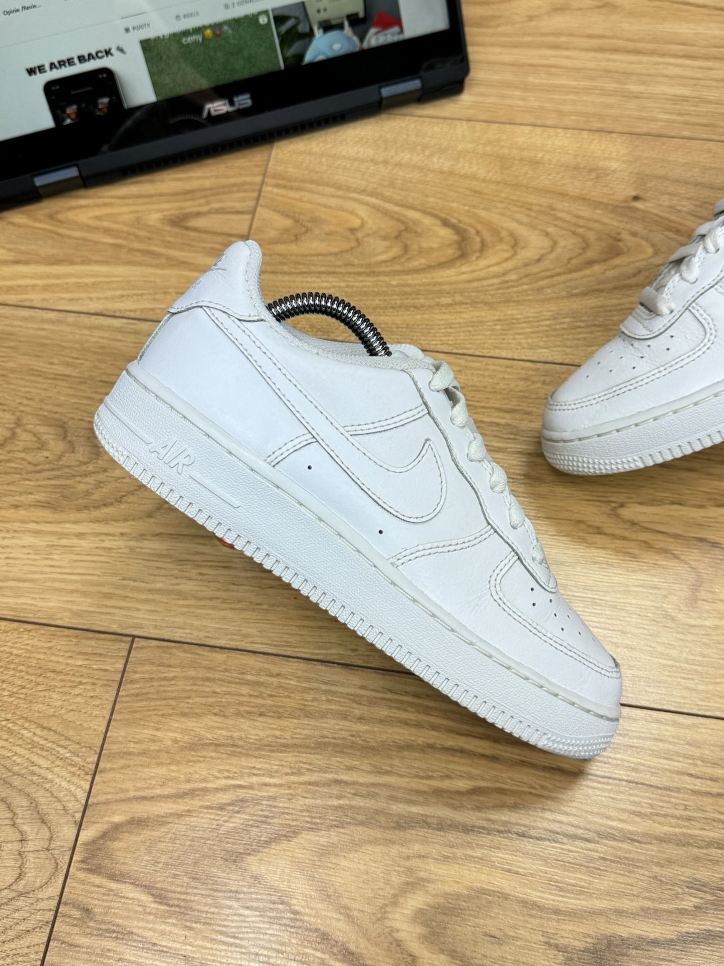 Nike Air Force 1 Low (37.5)
