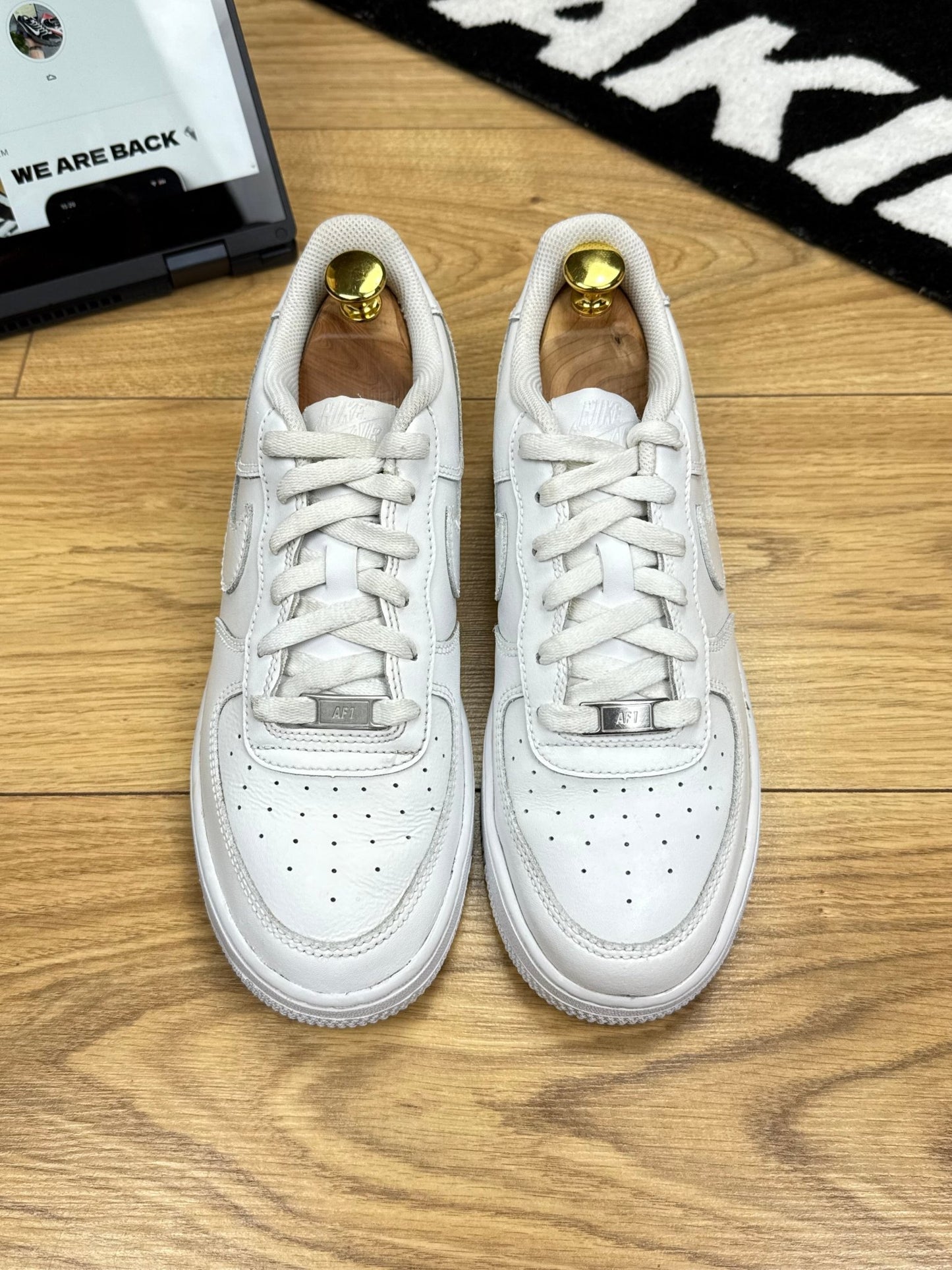 Nike Air Force 1 Low (40)