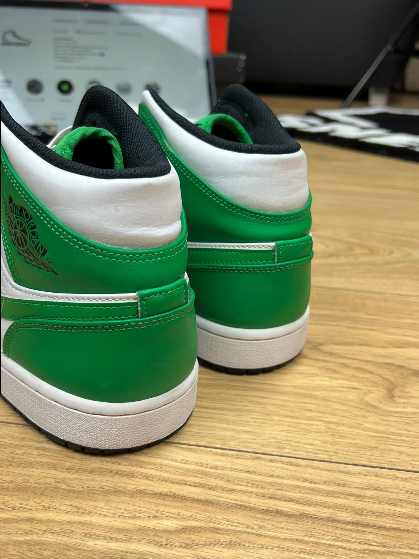 Nike Air Jordan 1 Mid (44.5)