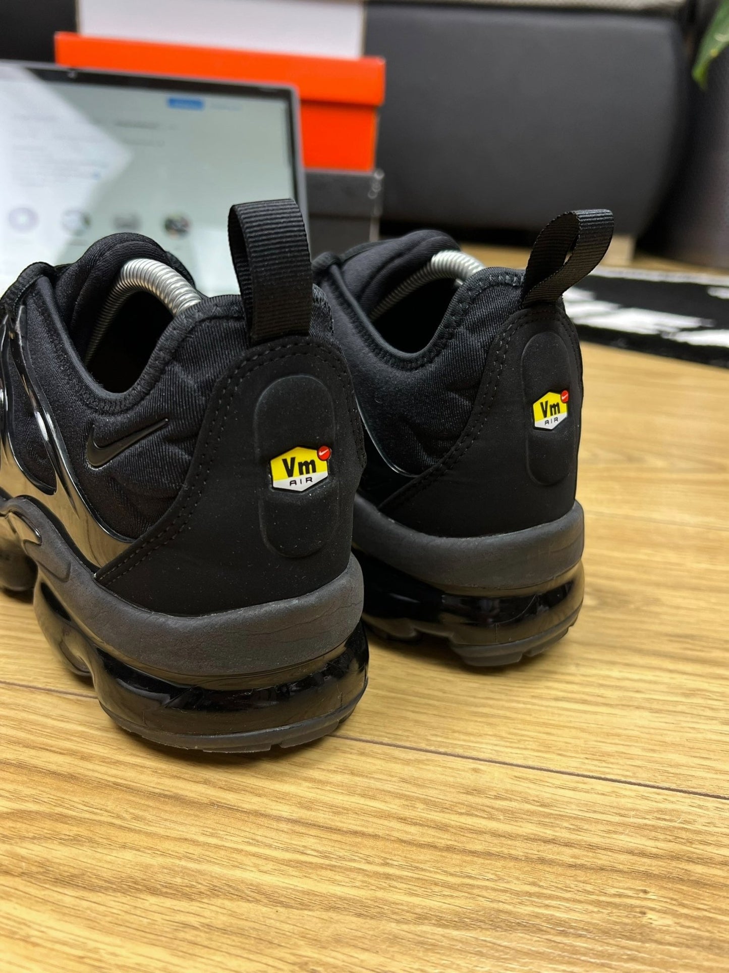 Nike Air Vapormax Plus (42.5)