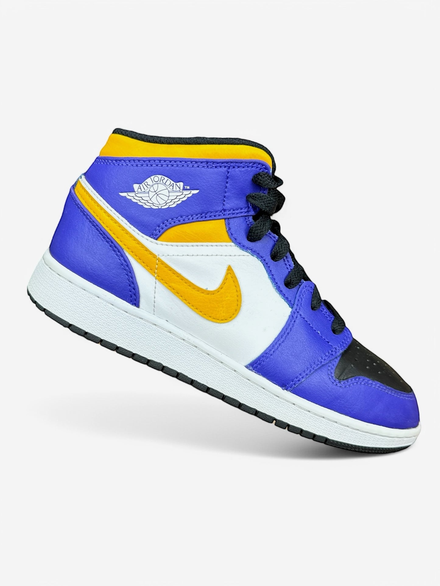 Nike Air Jordan 1 Mid (38.5)