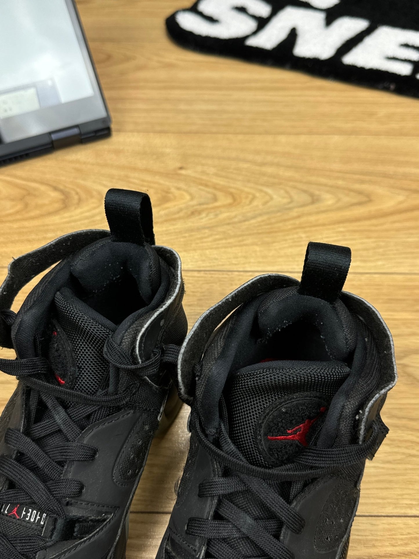 Nike Air Jordan Jumpman Two Trey (39)