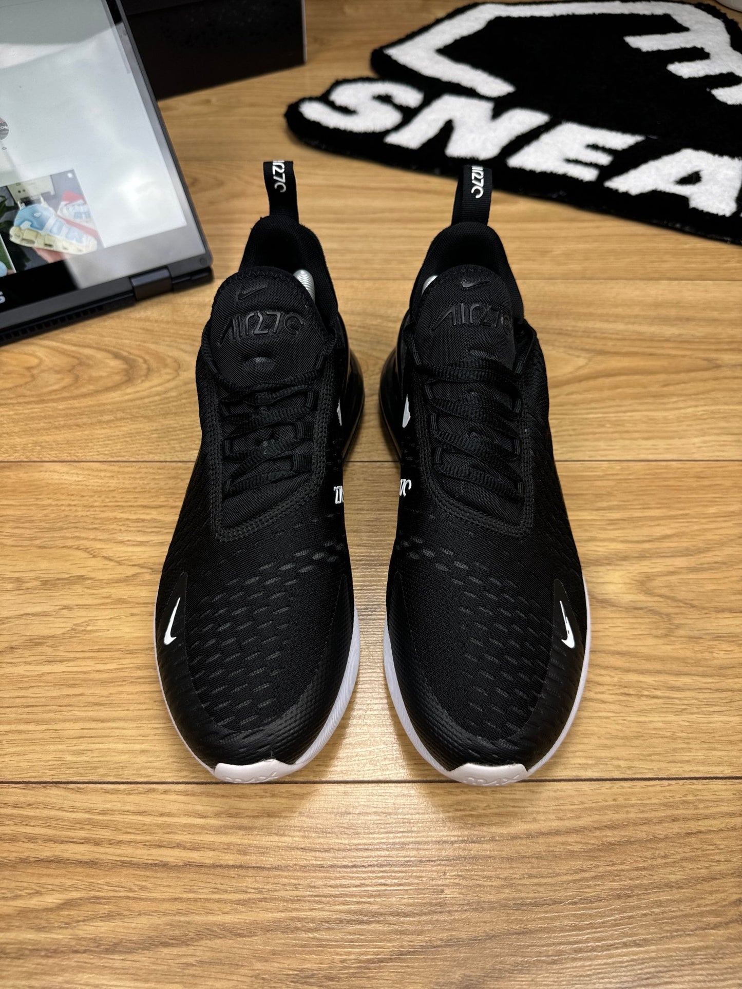 Nike Air Max 270 (42.5)