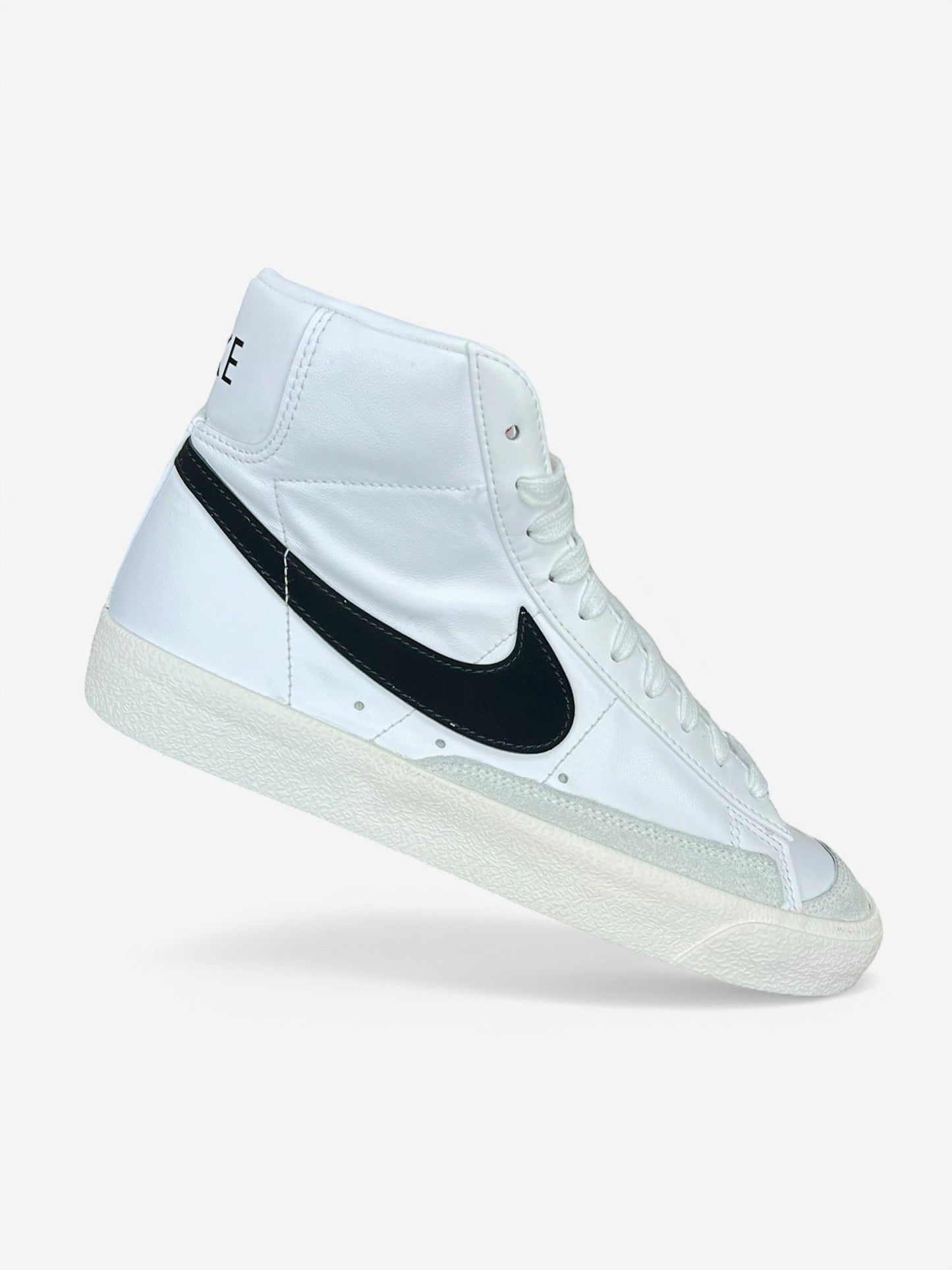 Nike Blazer Mid 77 (38.5)
