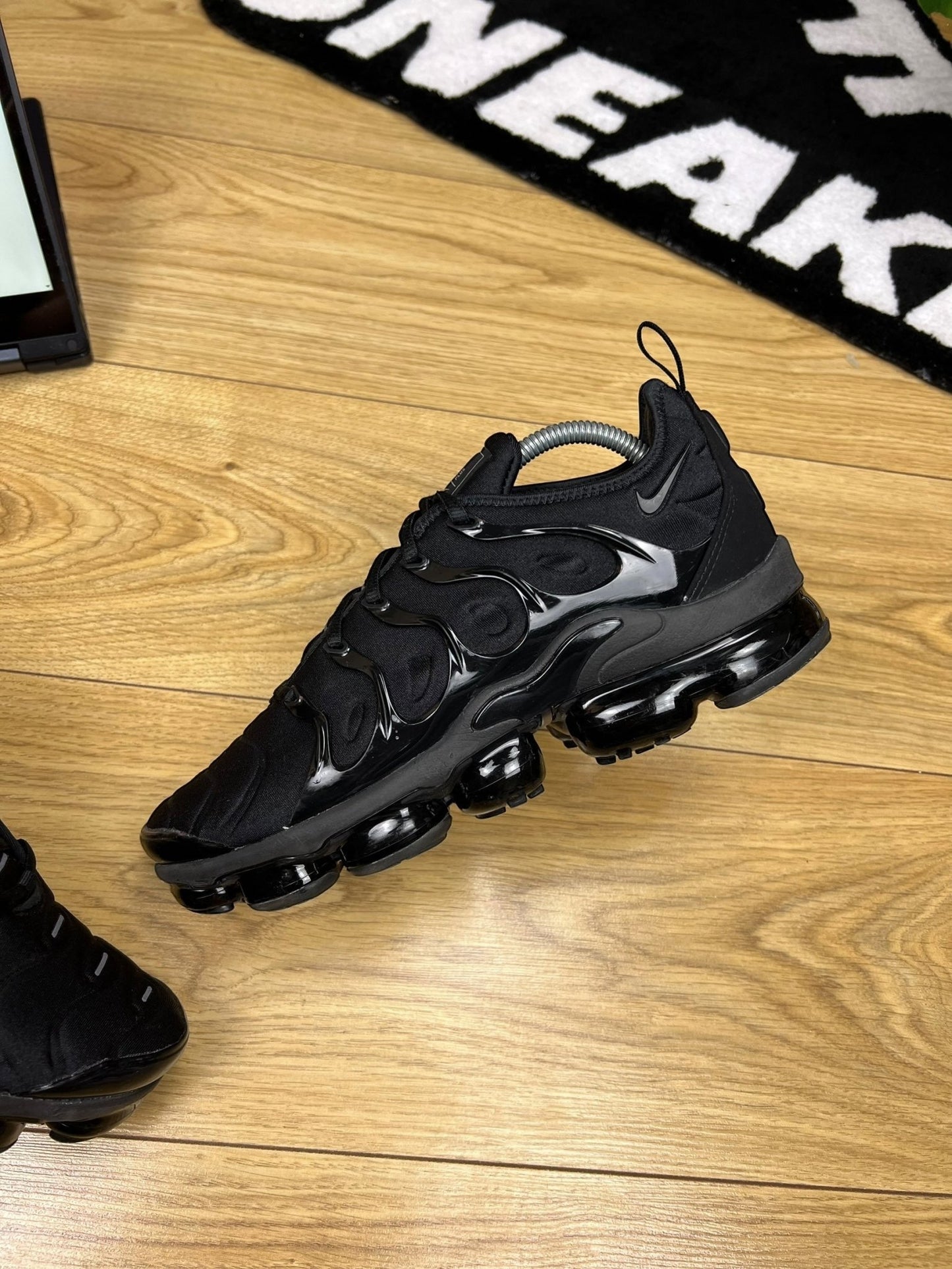 Nike Air Vapormax Plus (42.5)
