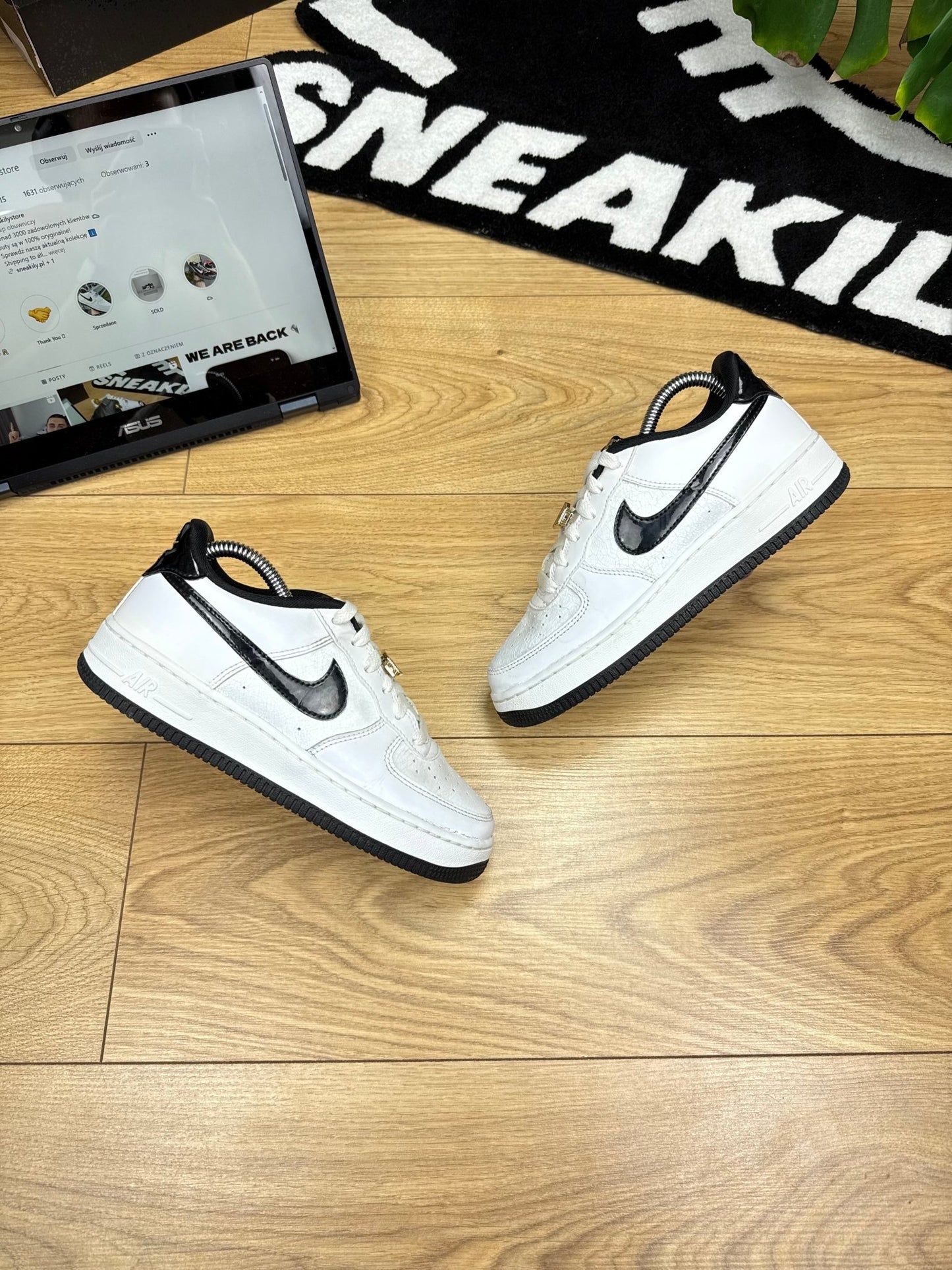 Nike Air Force 1 Low (37.5)