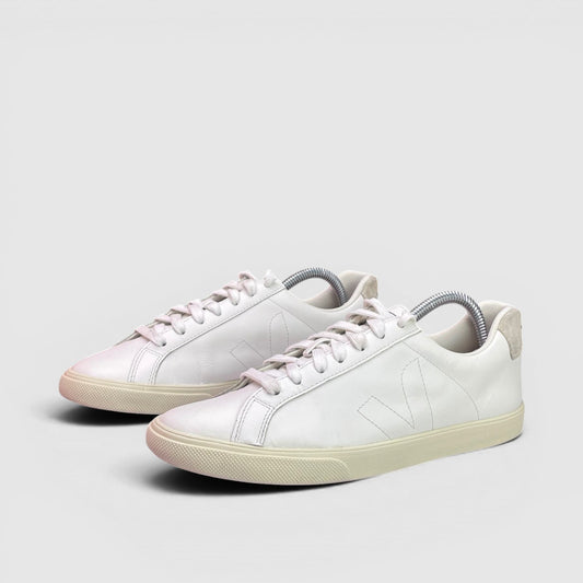 Veja Sneakers — buty sportowe damskie w bardzo dobrym stanie rozmiar 39, para butów