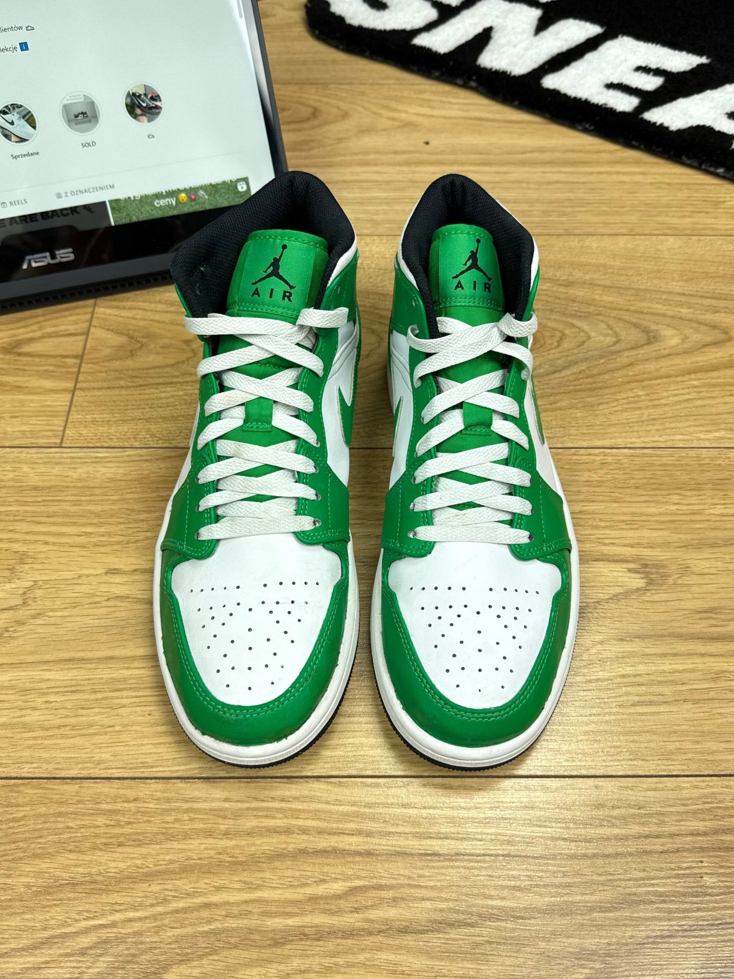 Nike Air Jordan 1 Mid (43)