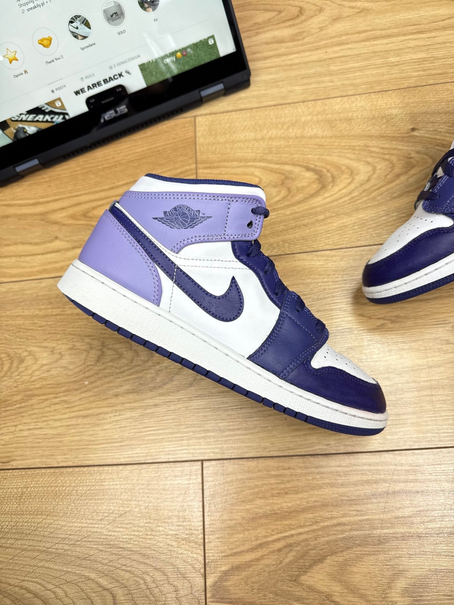 Nike Air Jordan 1 Mid (40)