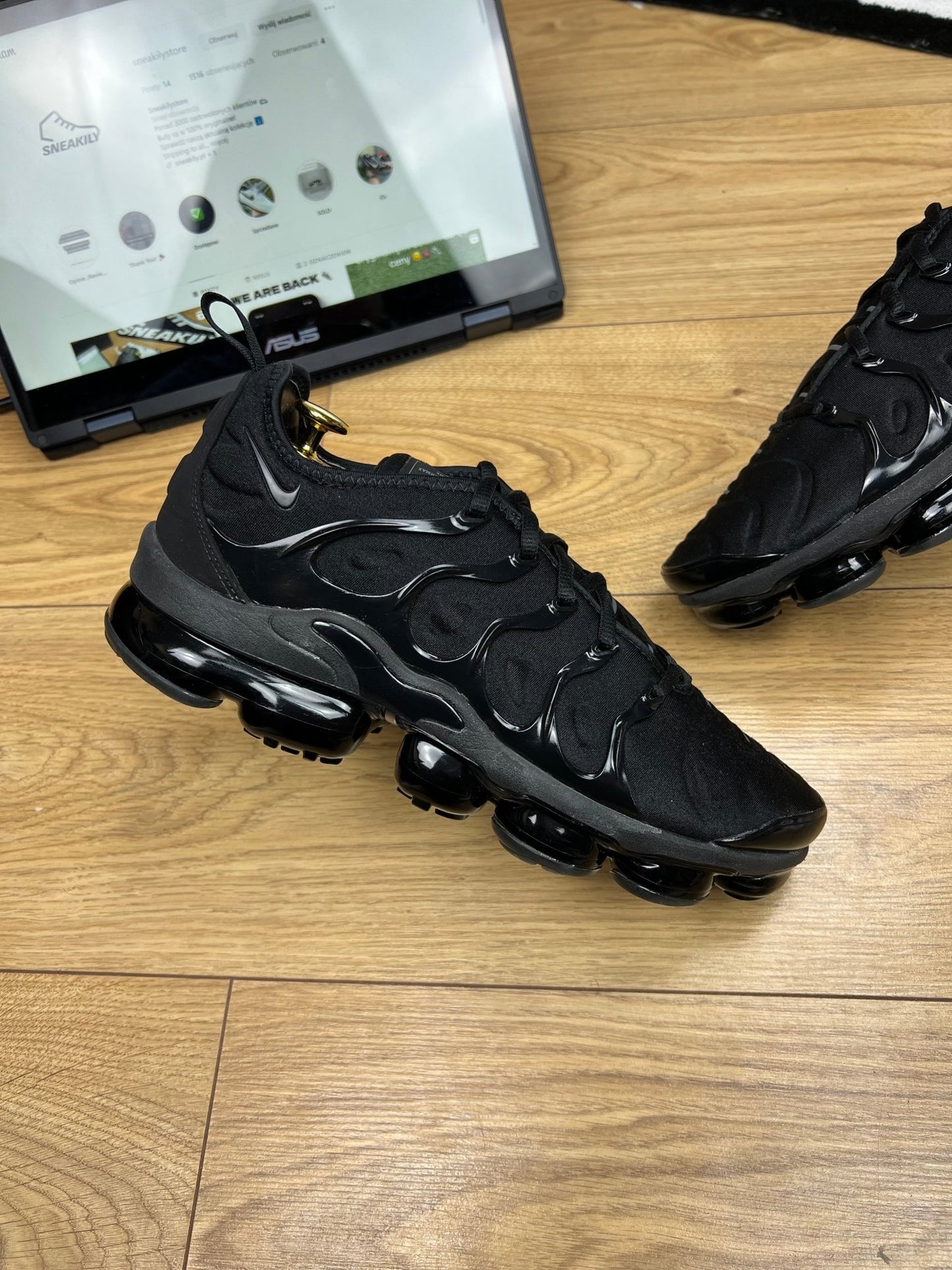 Nike Air Vapormax Plus (42.5)
