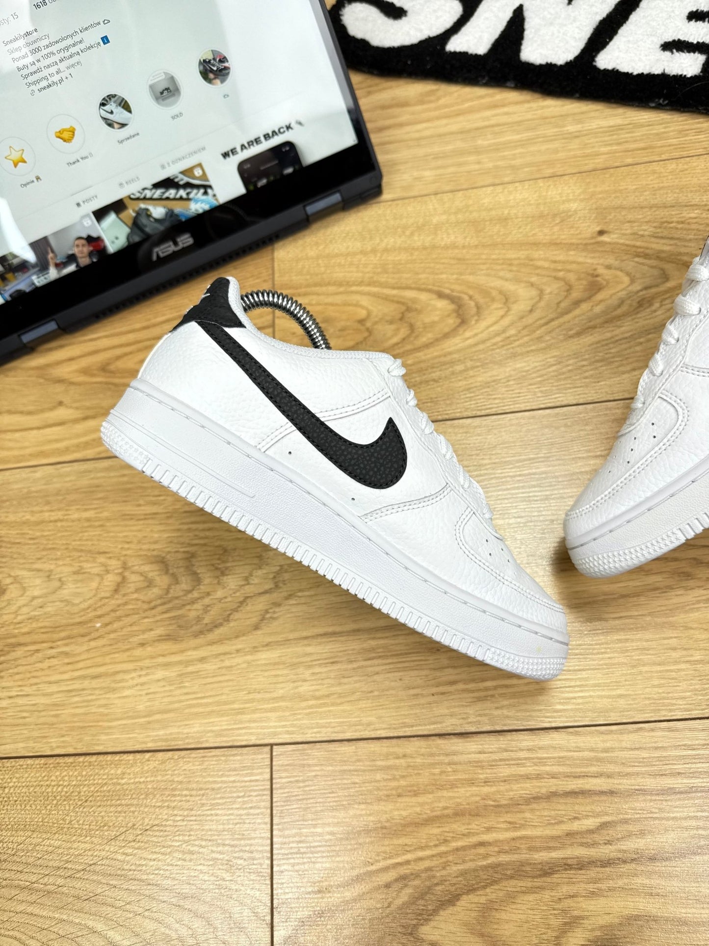 Nike Air Force 1 Low (37.5)