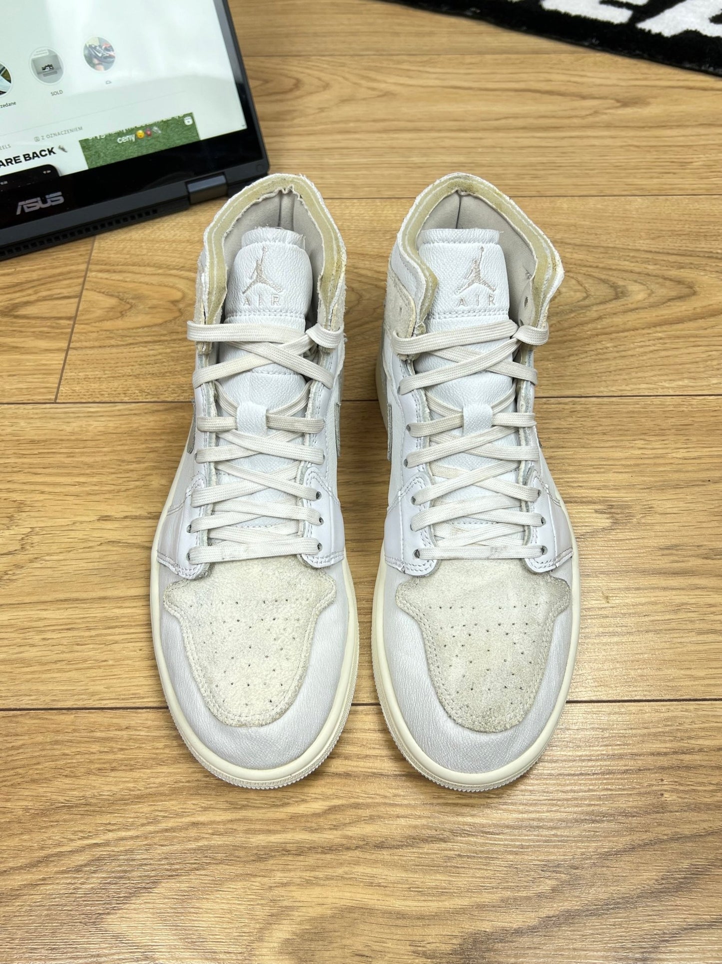 Nike Air Jordan 1 Mid (43)