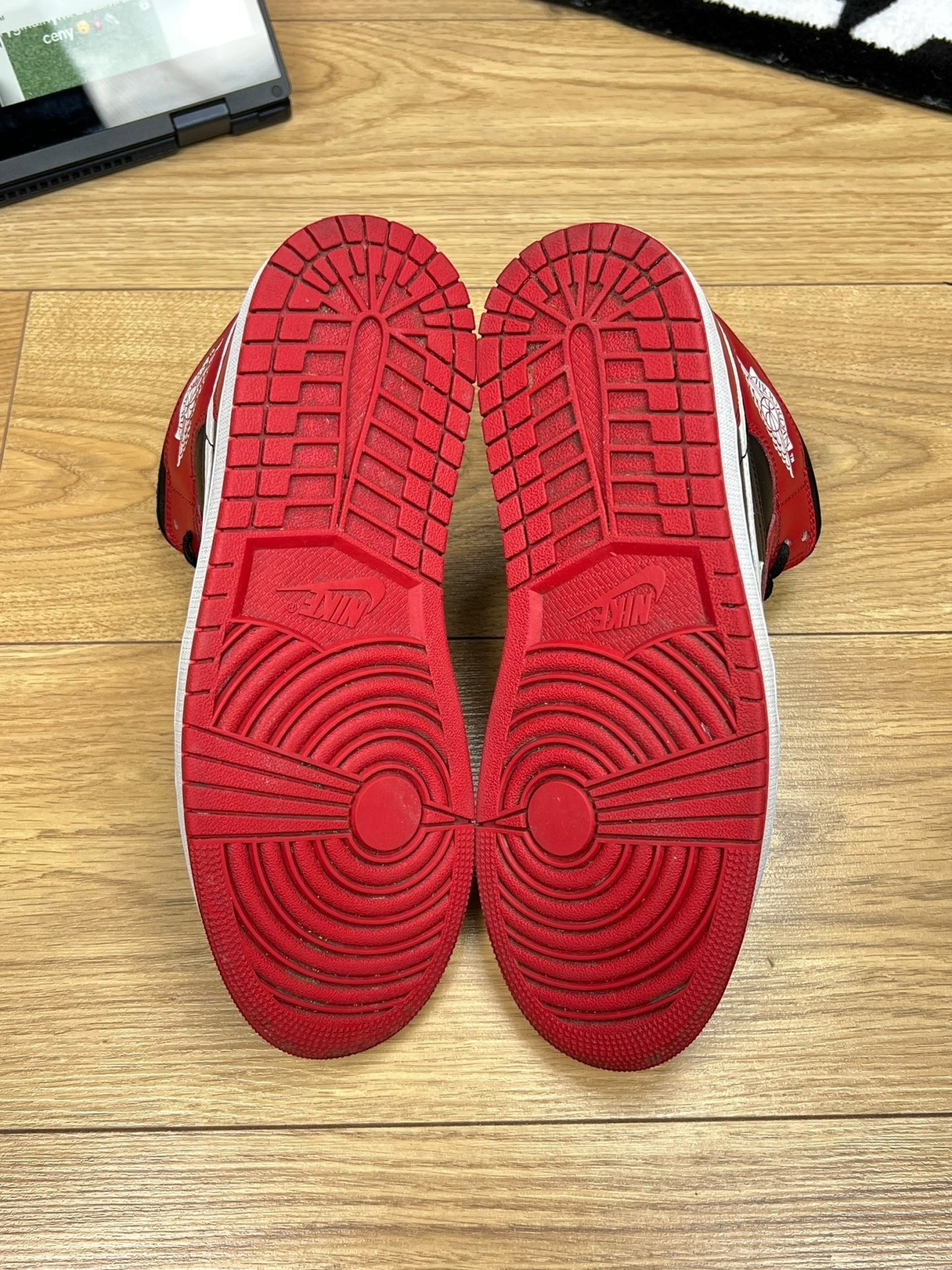 Nike Air Jordan 1 Mid (42.5)
