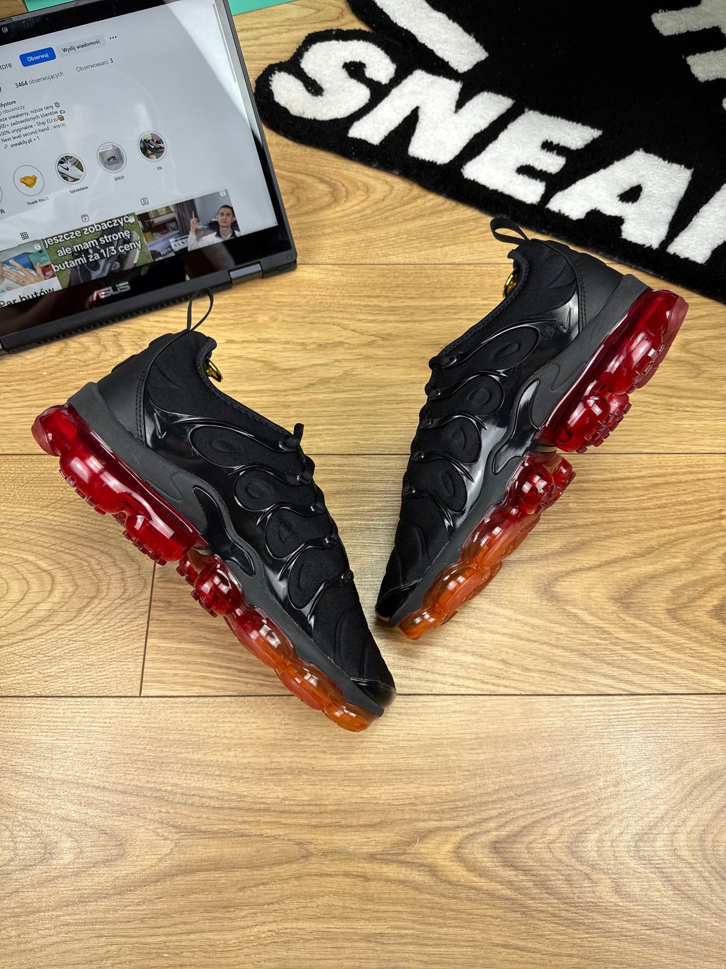 Nike Air Vapormax Plus (42.5)