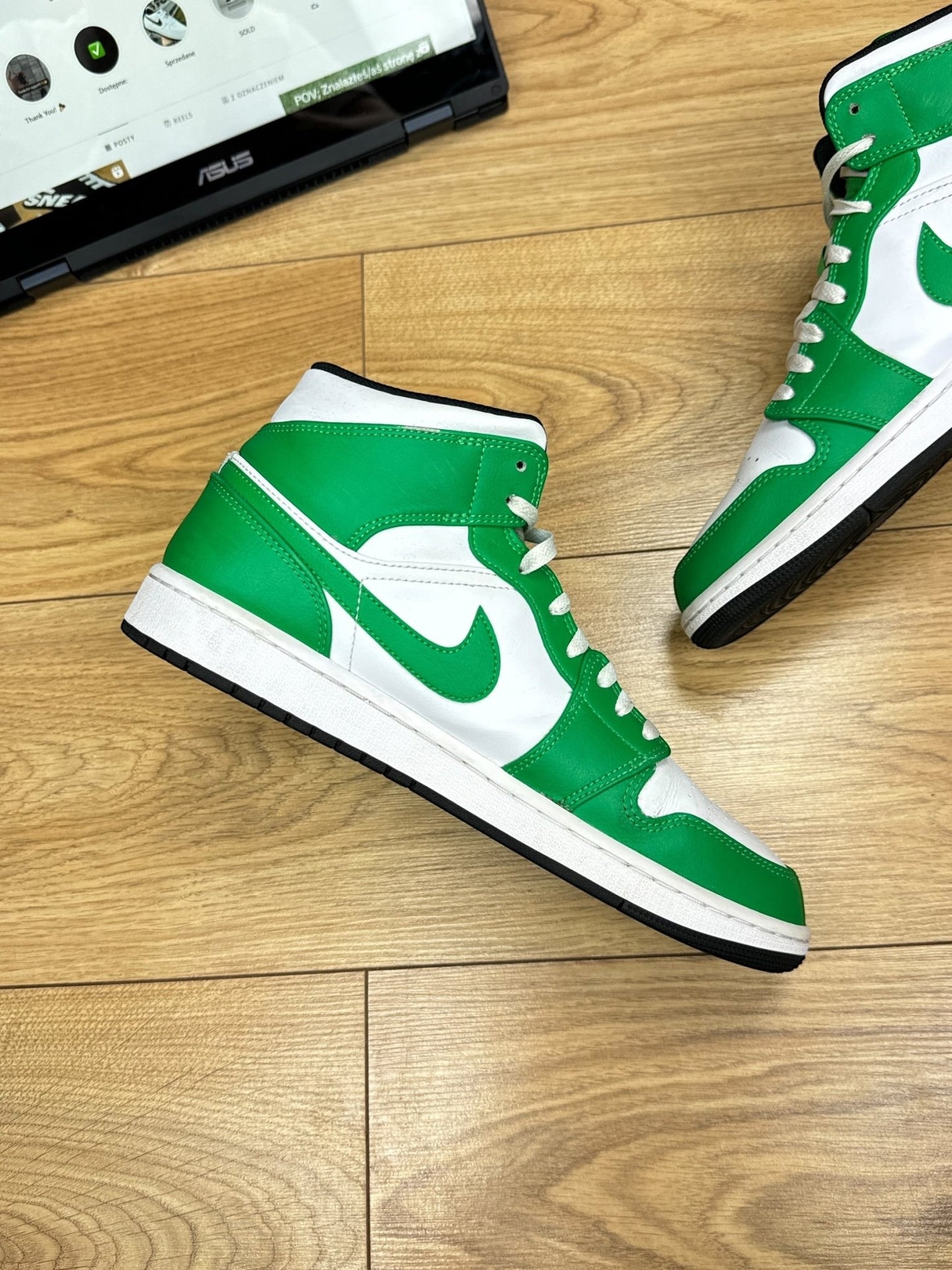 Nike Air Jordan 1 Mid (44)