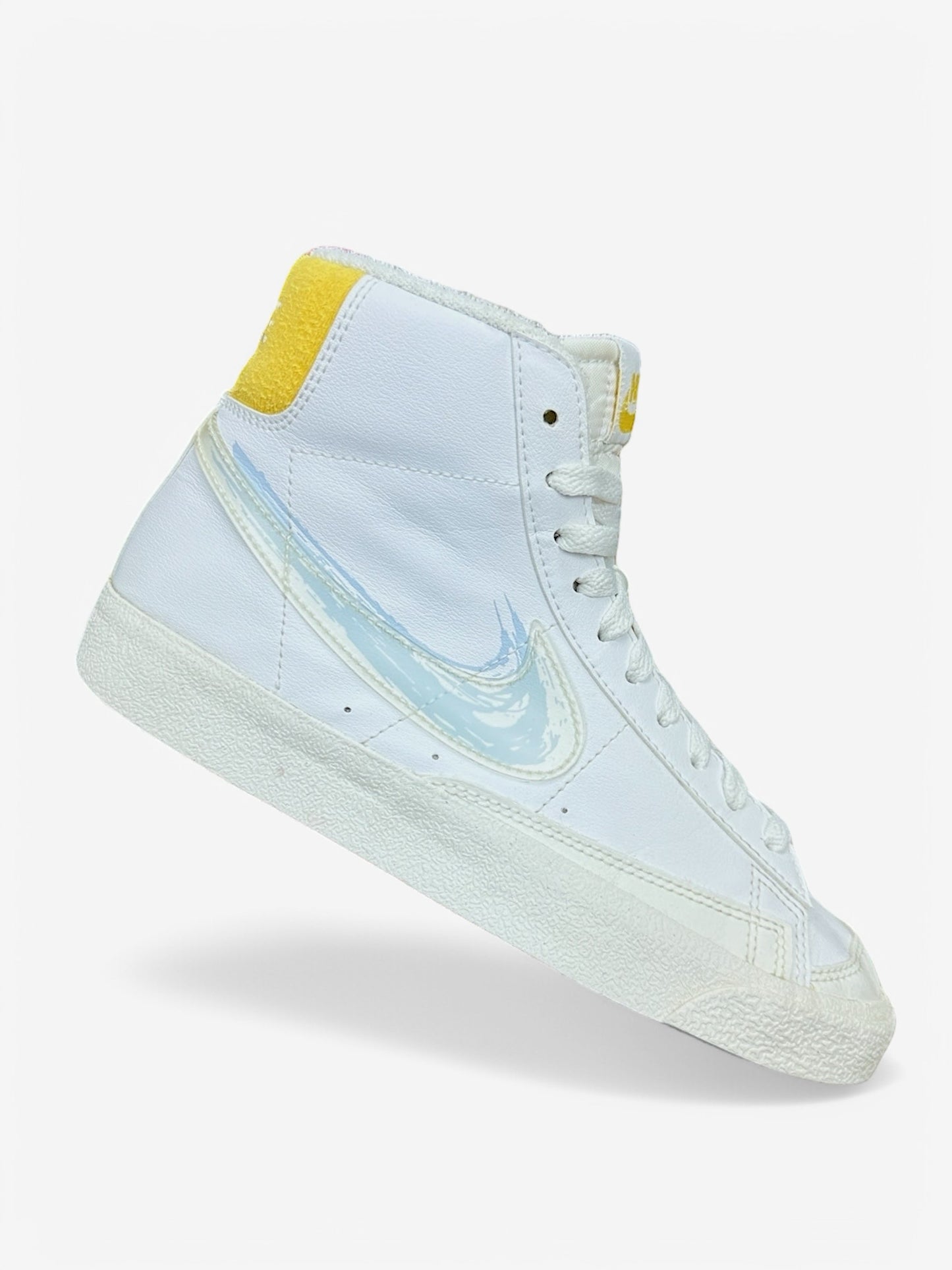 Nike Blazer Mid 77 (37.5)