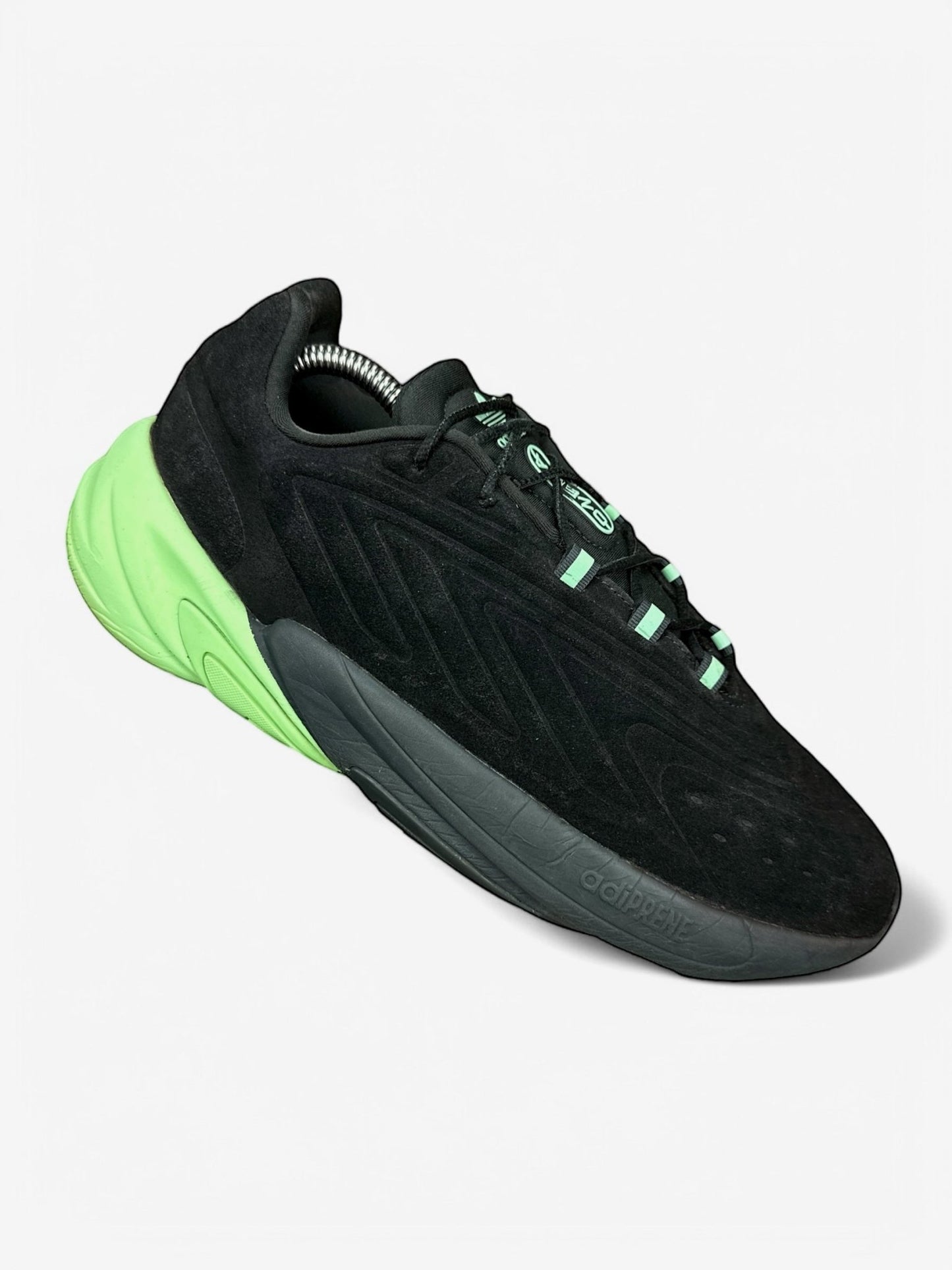 Adidas Ozelia (43 1/3)