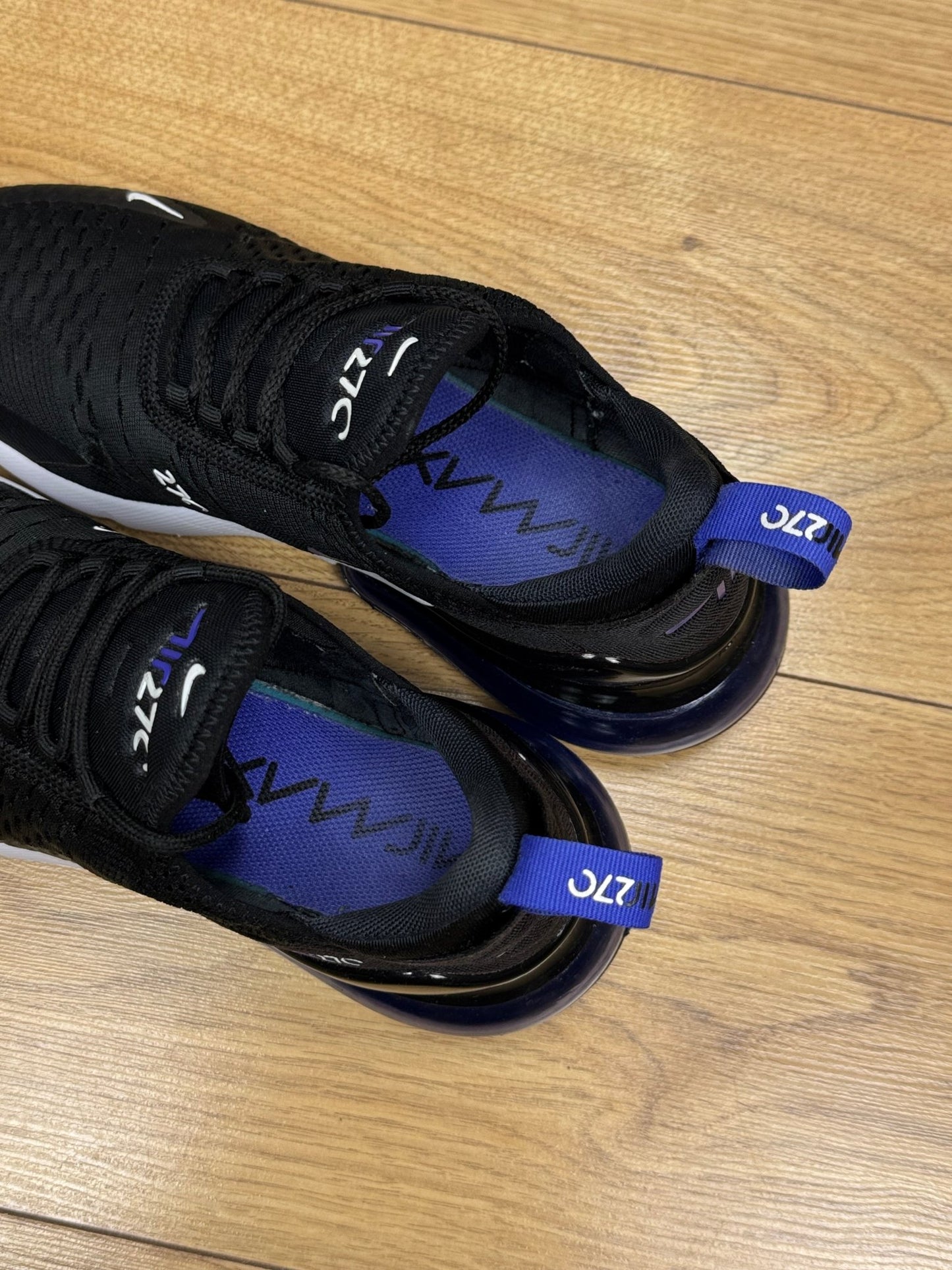 Nike Air Max 270 (40)