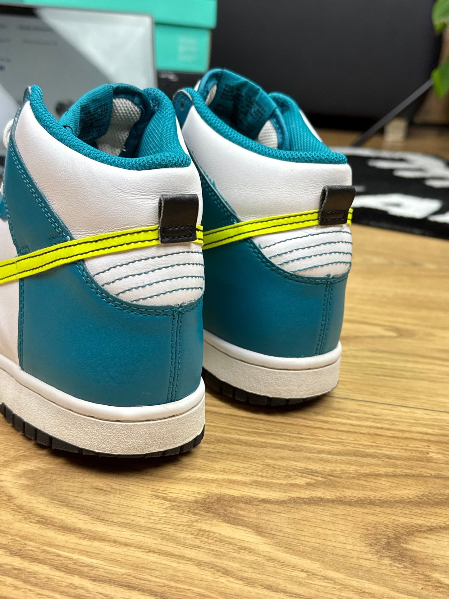 Nike Dunk High (40)