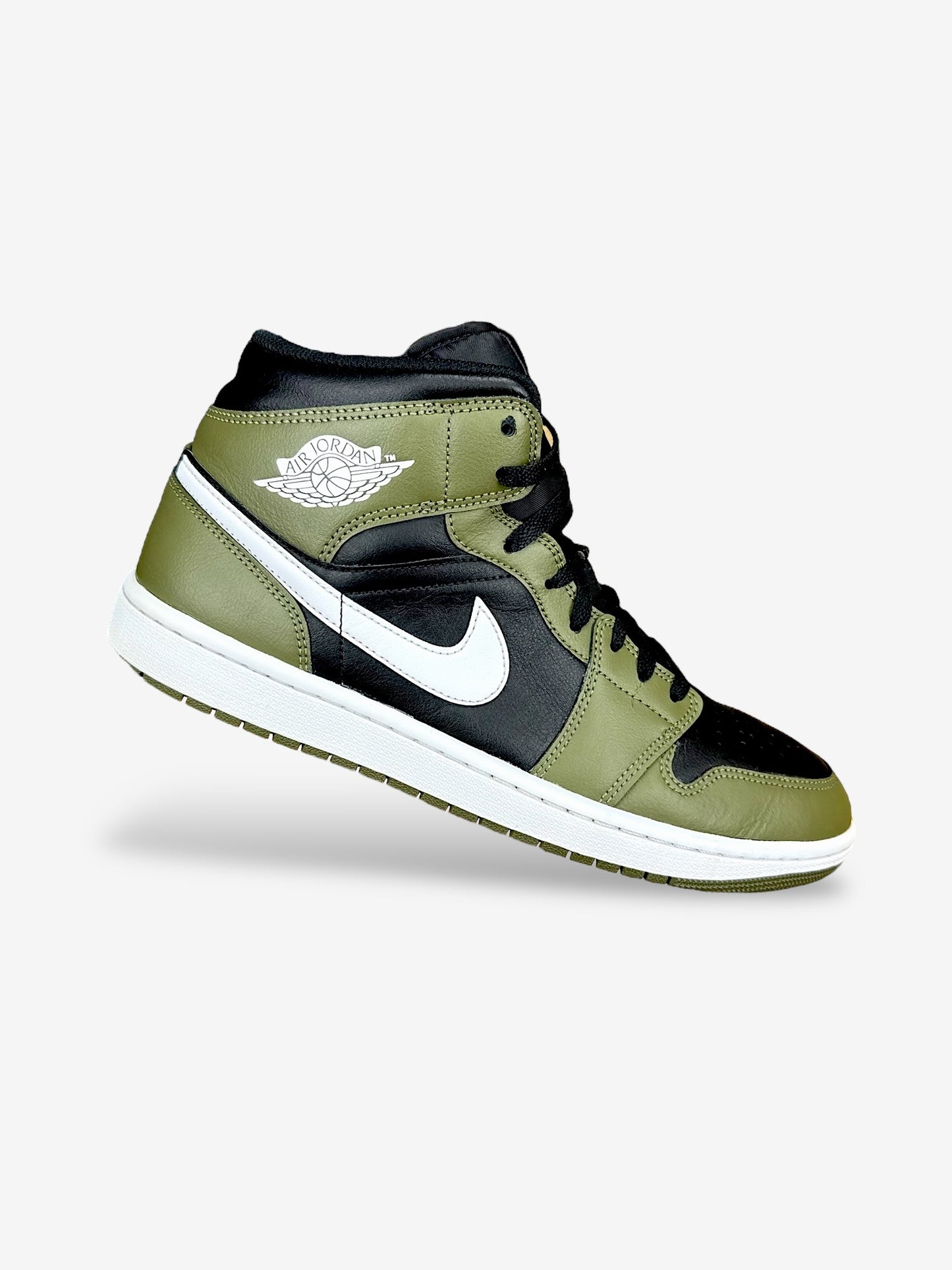 Nike Air Jordan 1 Mid (45)