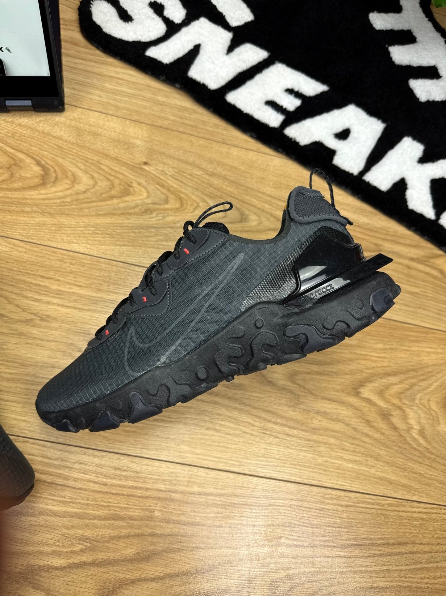 Nike React Vision (45.5)