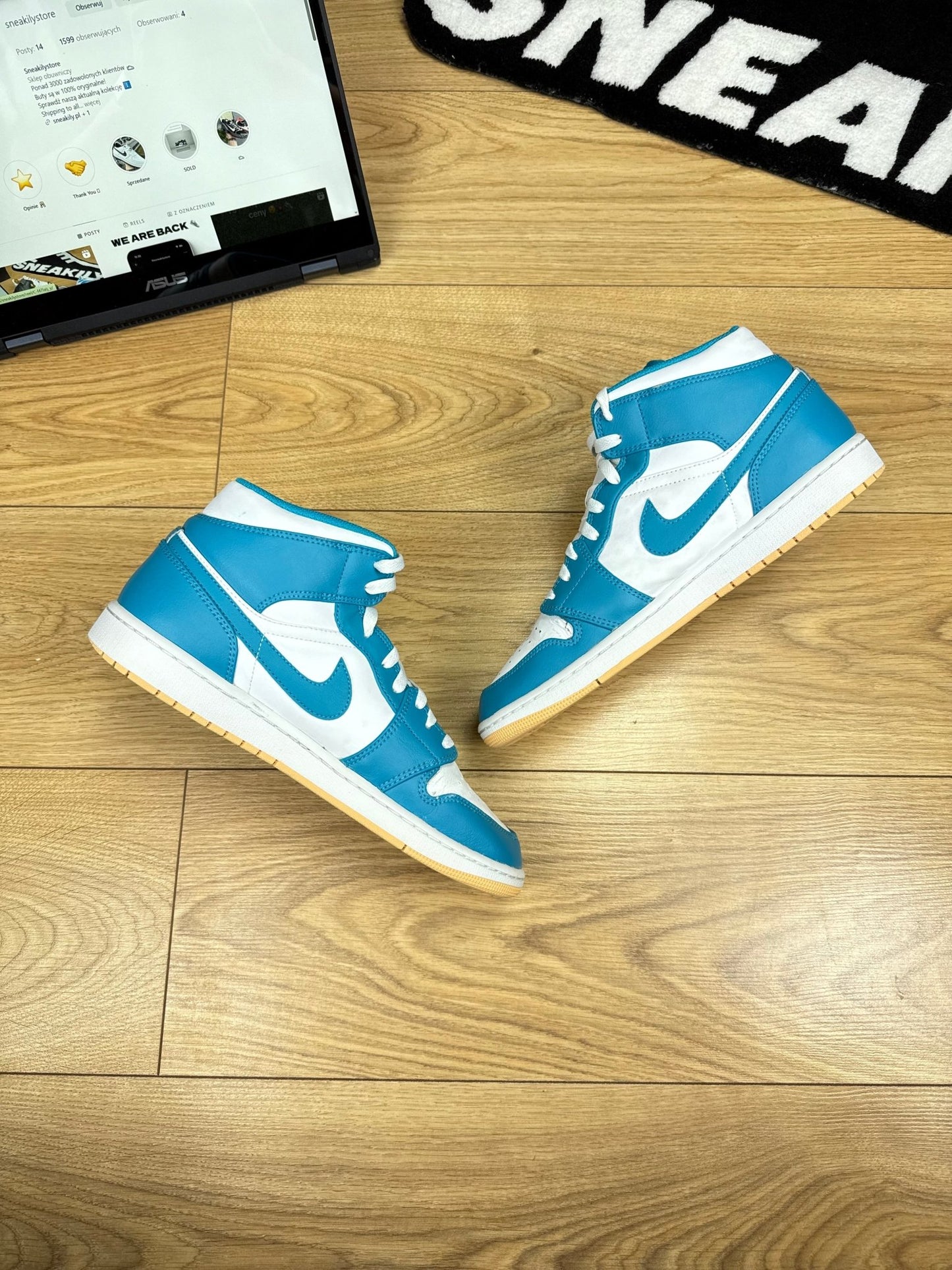 Nike Air Jordan 1 Mid (44)