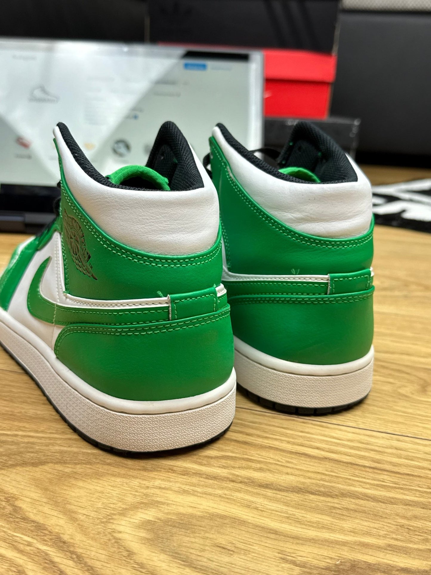 Nike Air Jordan 1 Mid (44.5)