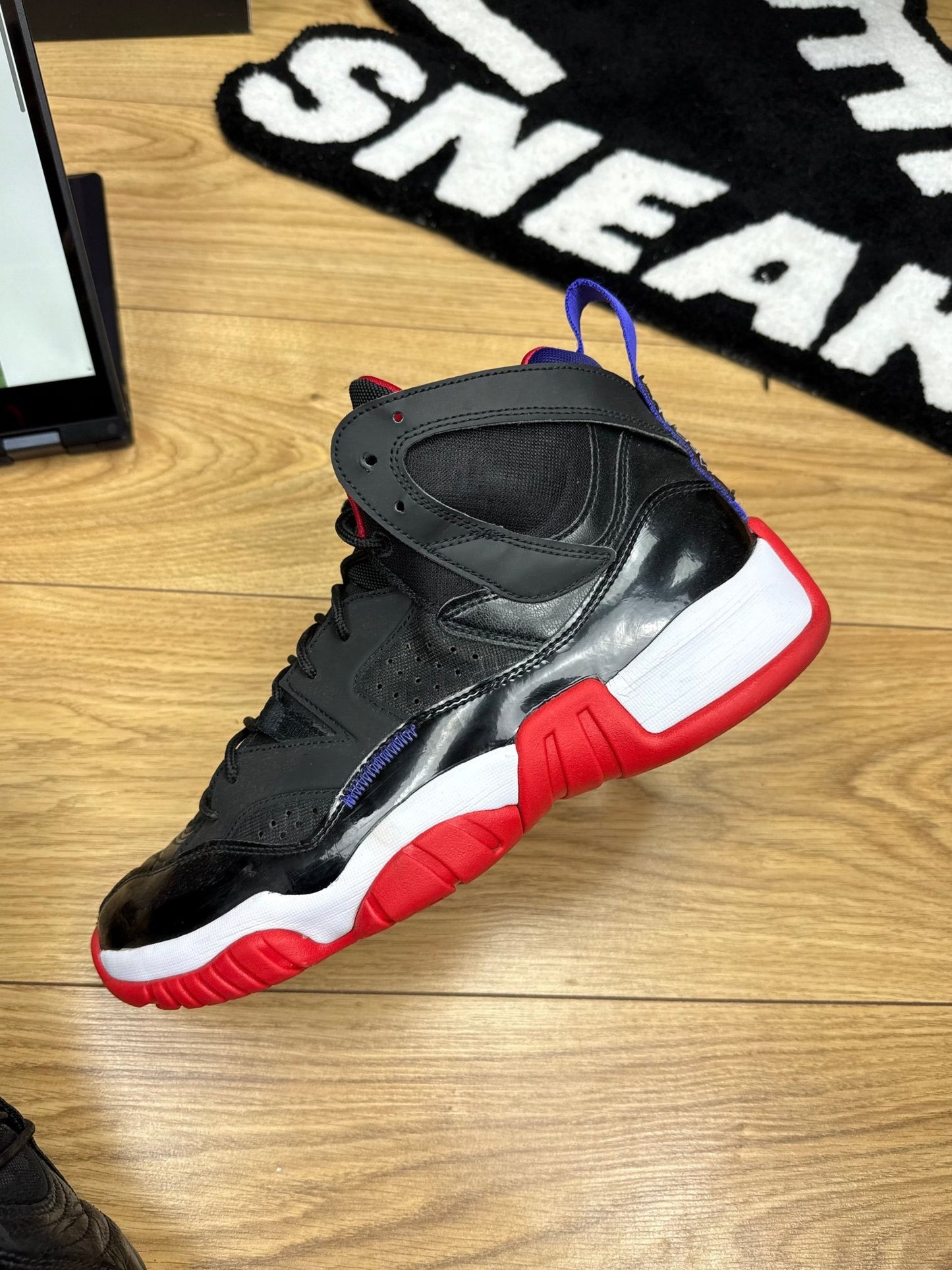 Nike Air Jordan Jumpman Two Trey (45)
