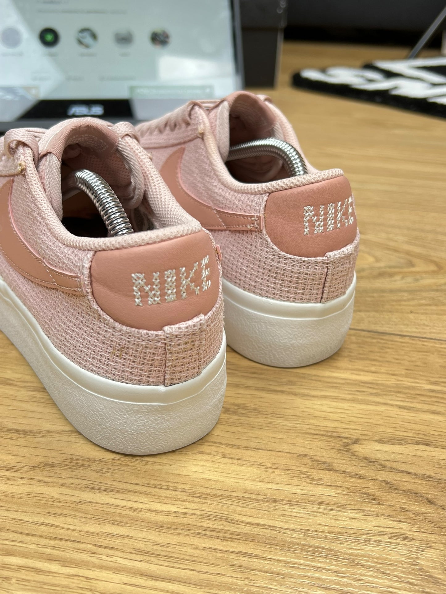 Nike Blazer Low Platform (40)