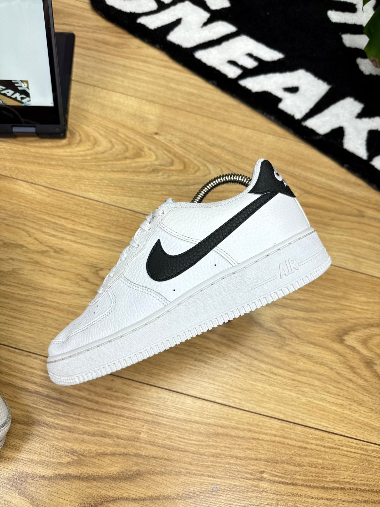 Nike Air Force 1 Low (38.5)