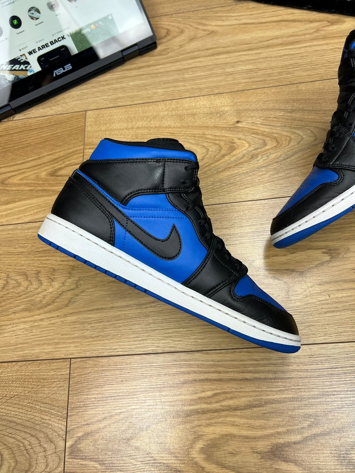 Nike Air Jordan 1 Mid (44)