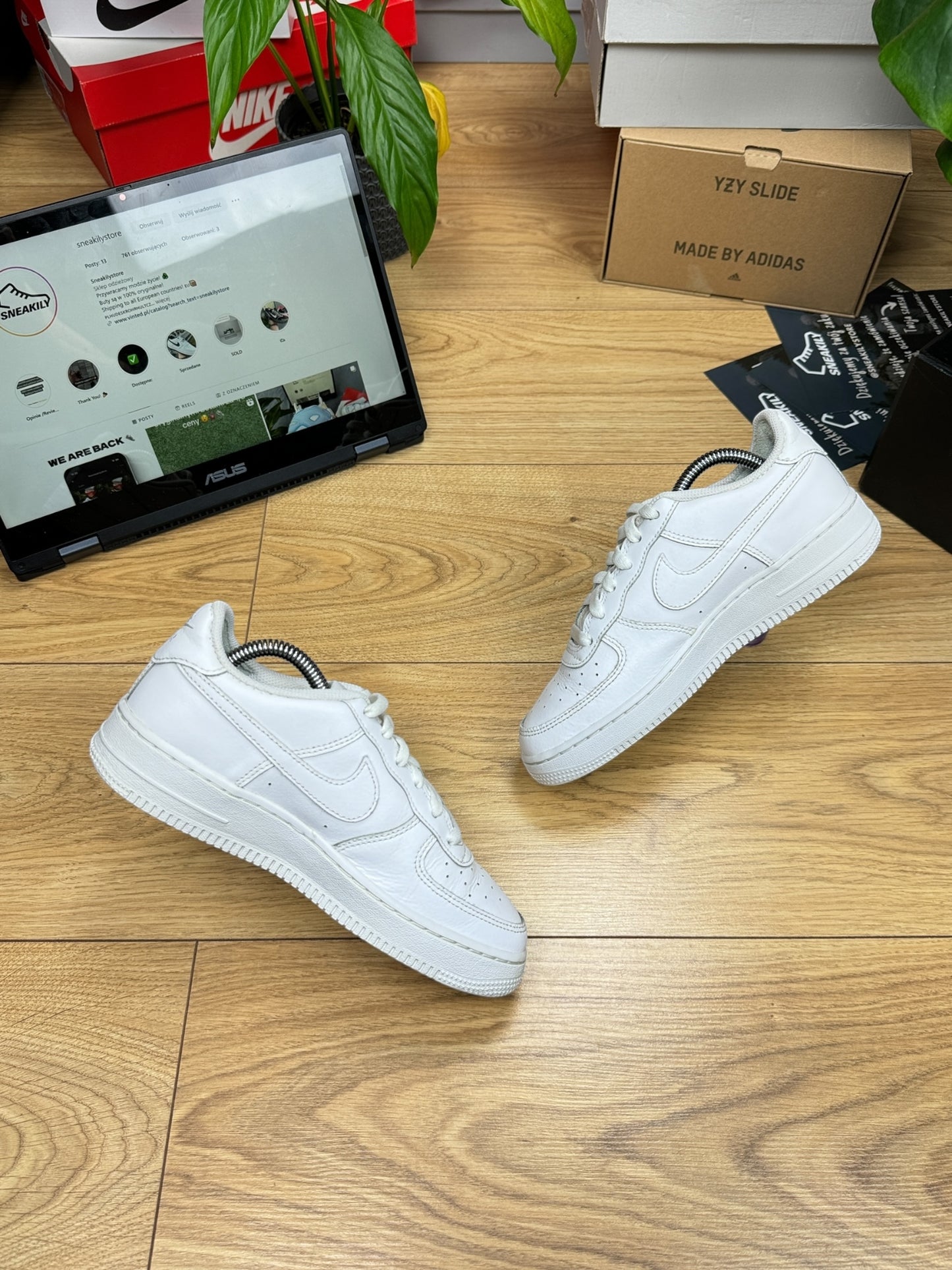 Nike Air Force 1 Low (37.5)