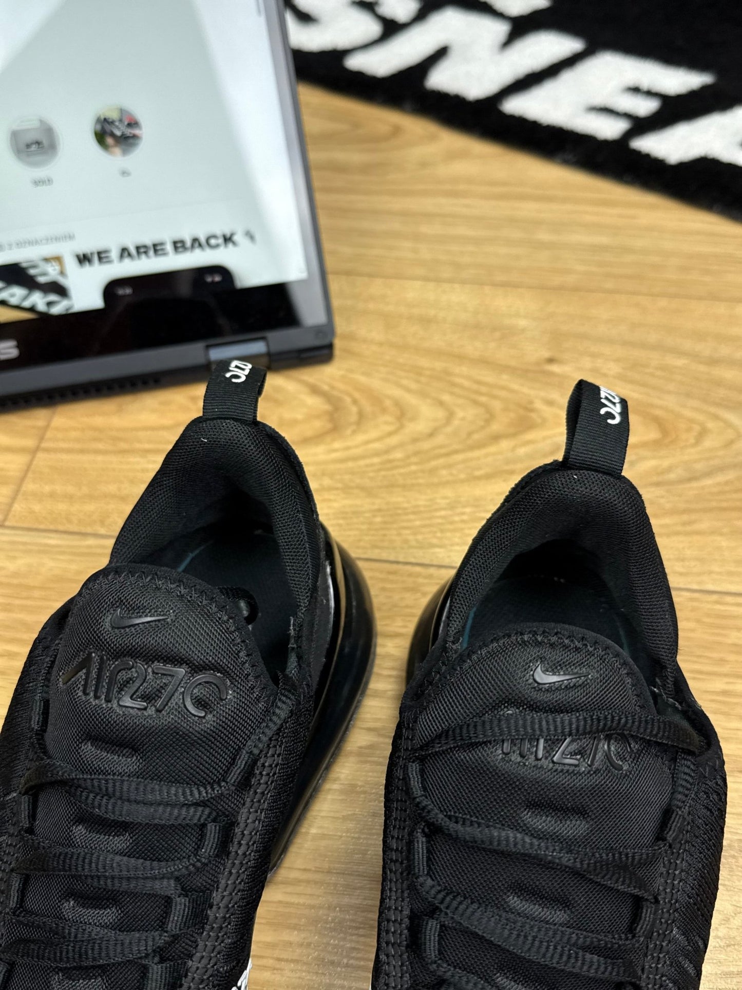 Nike Air Max 270 (42)