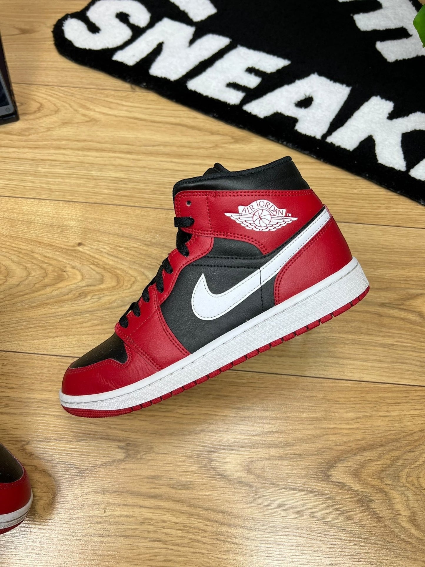 Nike Air Jordan 1 Mid (42.5)