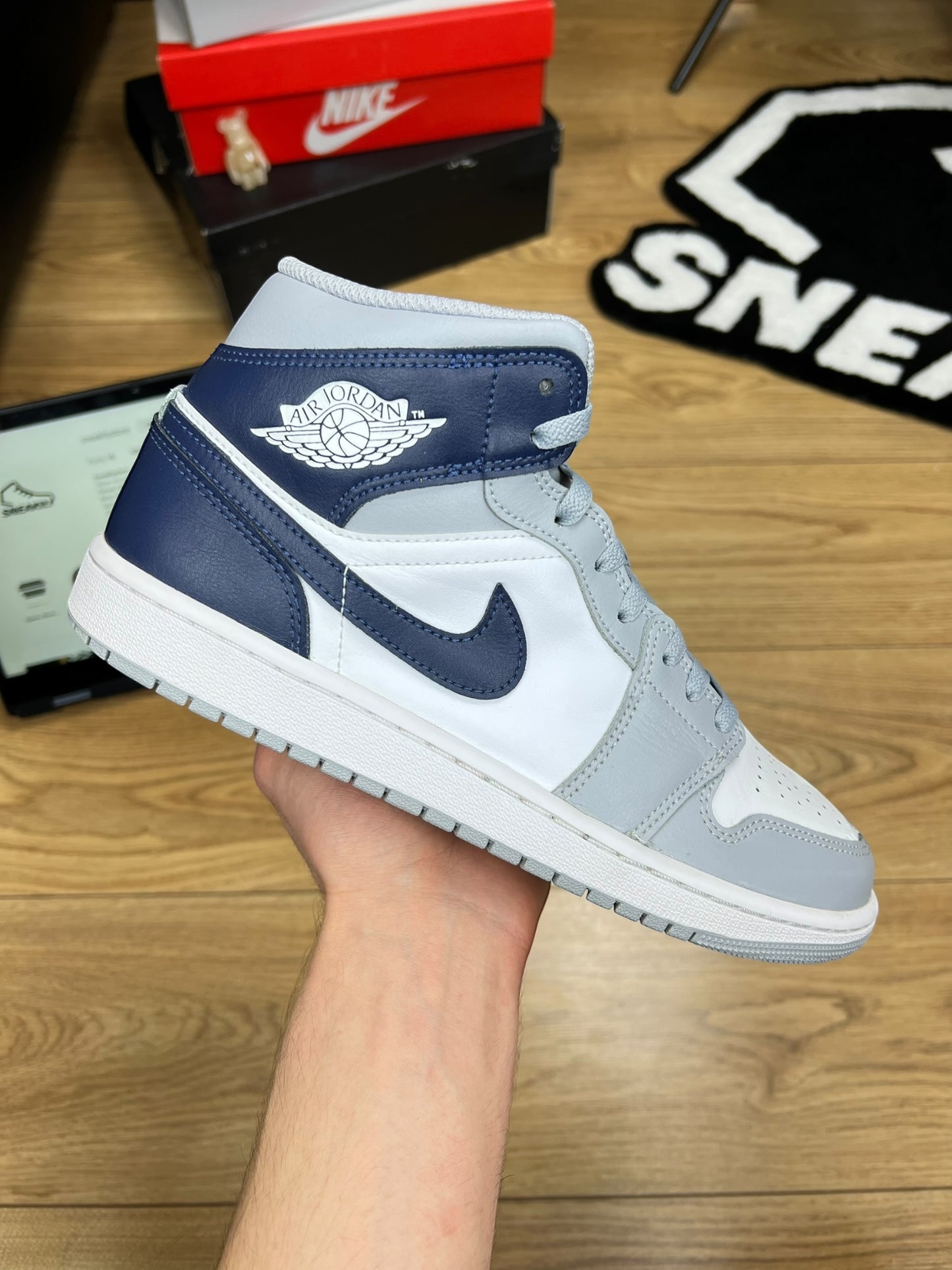 Nike Air Jordan 1 Mid (43)