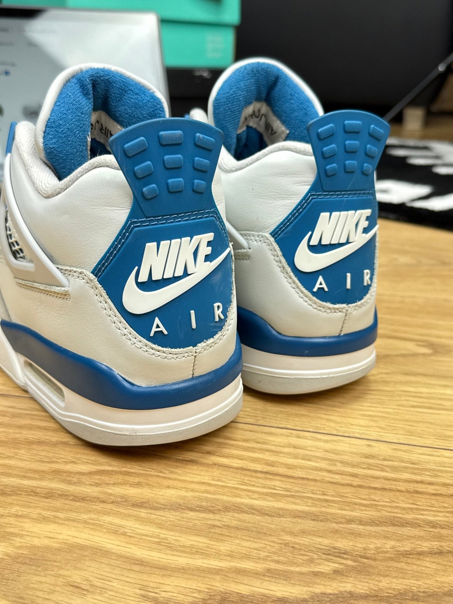 Nike Air Jordan 4 IV (41)