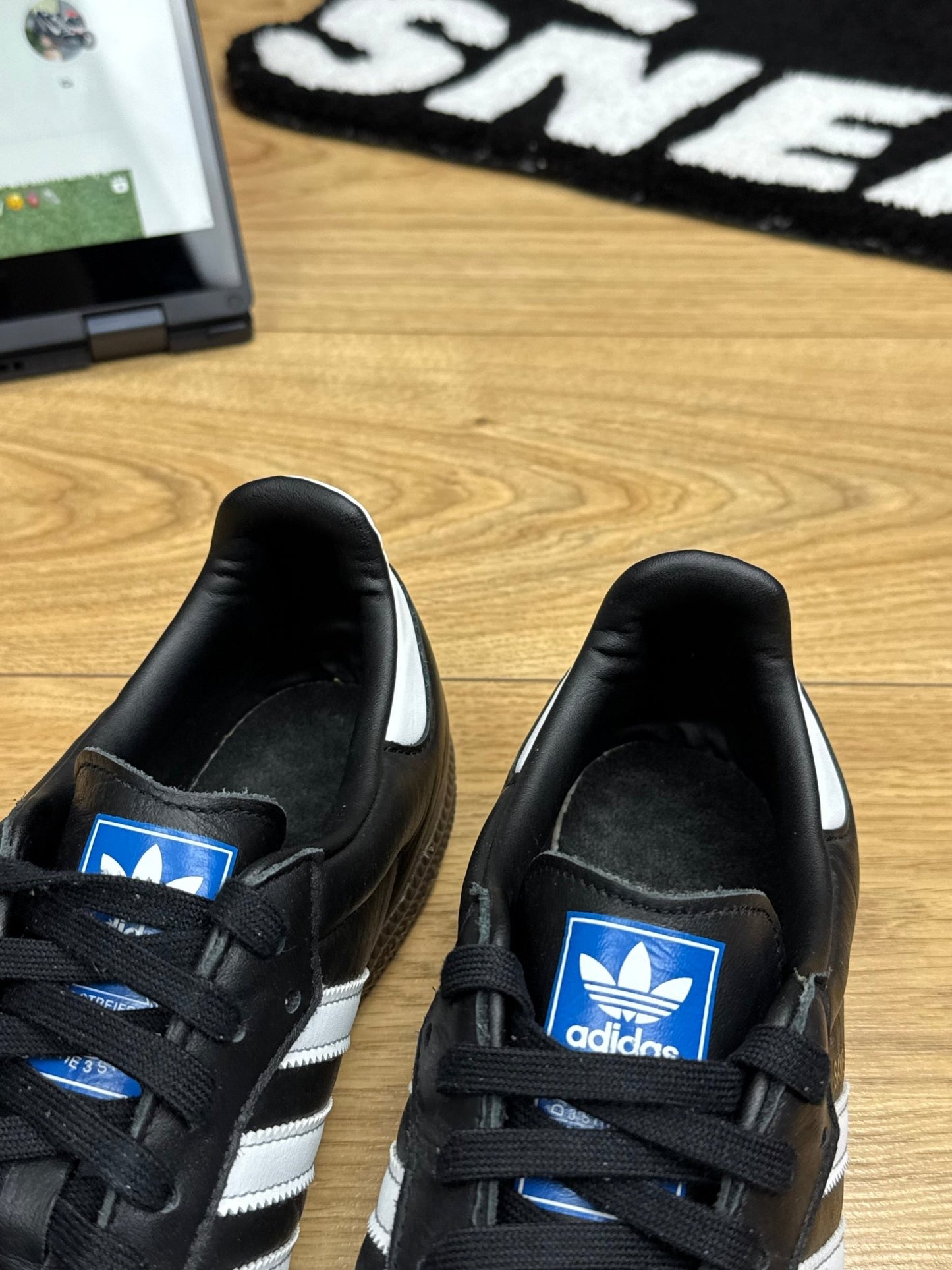 Adidas Samba (45 1/3)